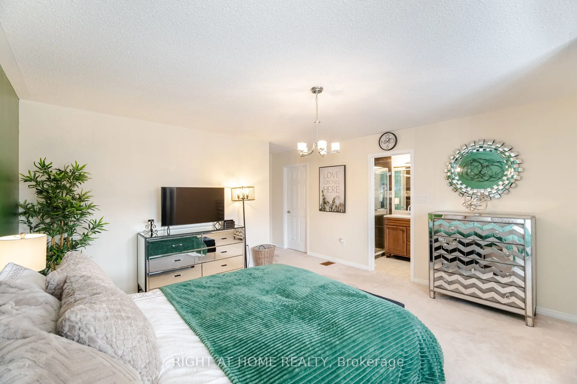 14 Duffel Crescent