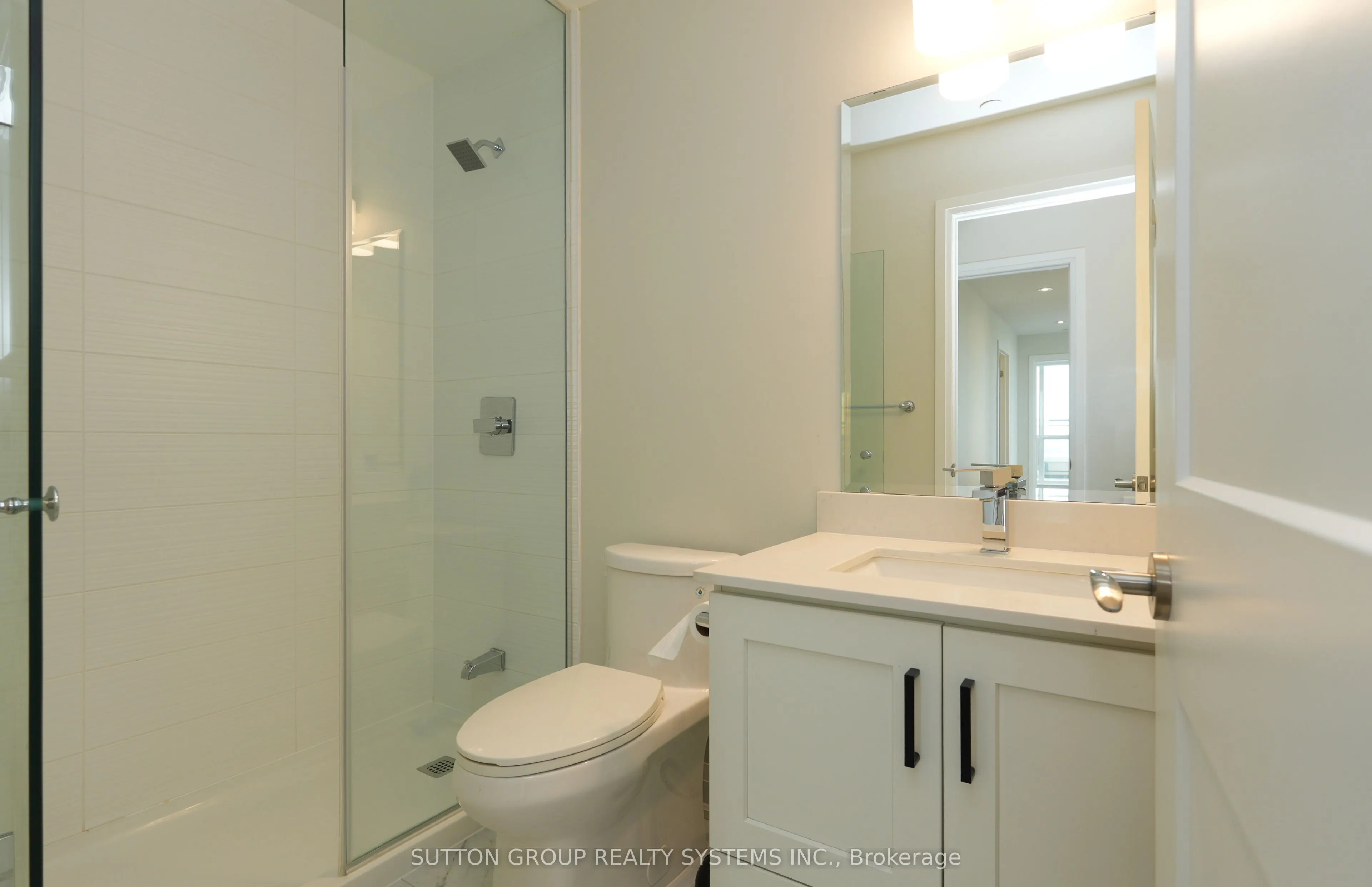15 Lynch Street, #1801
