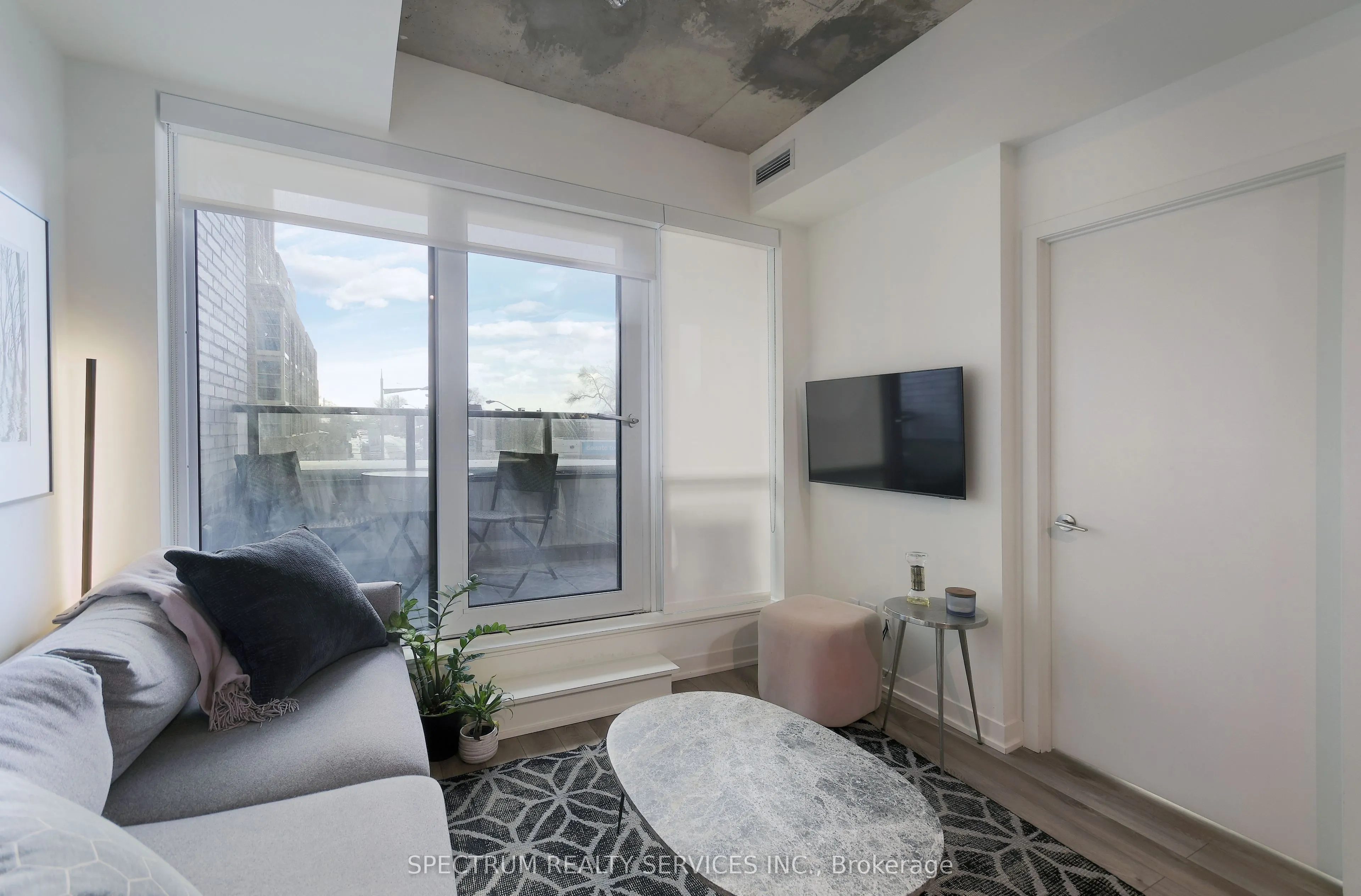 1808 St. Clair Avenue W, #215