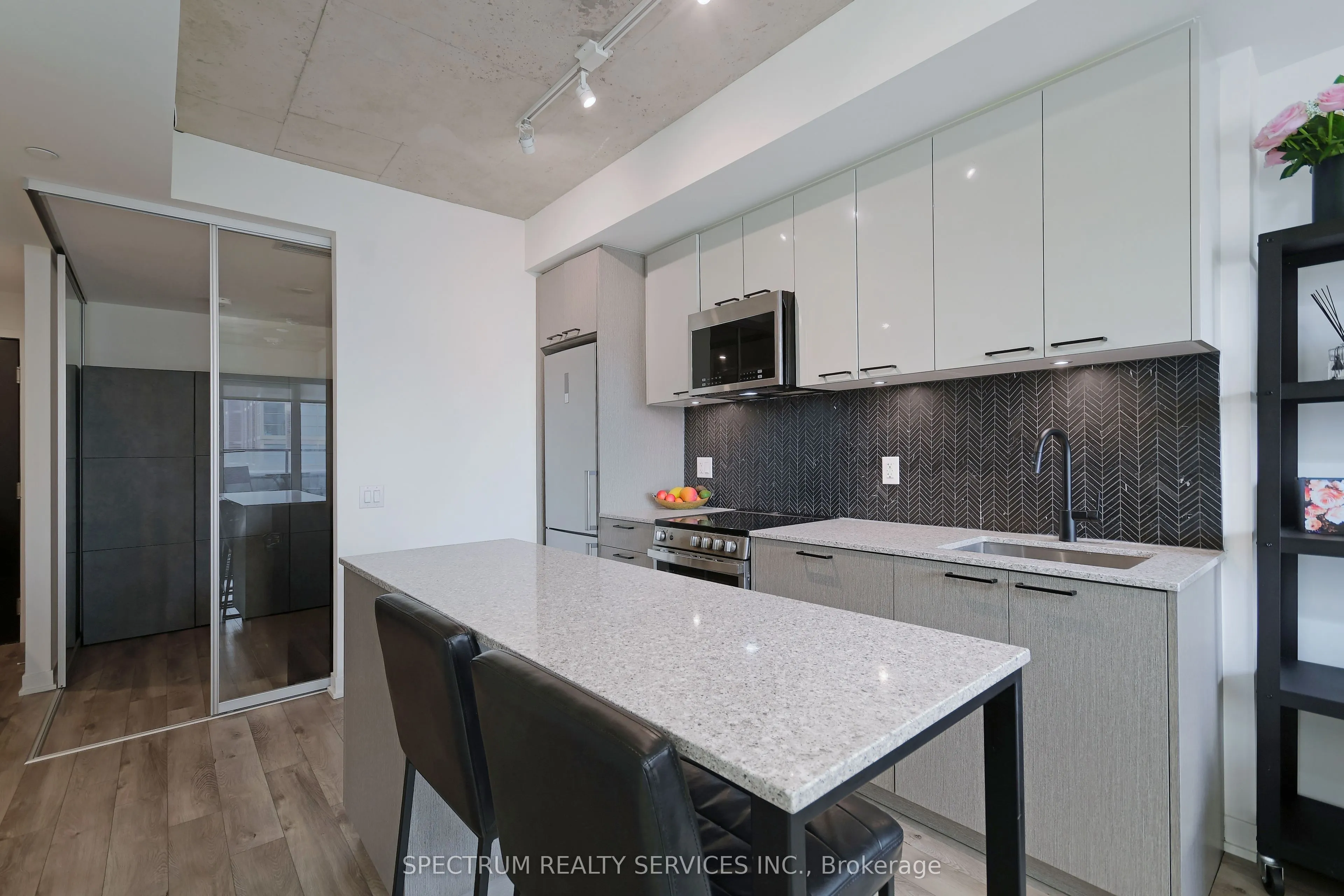 1808 St. Clair Avenue W, #215