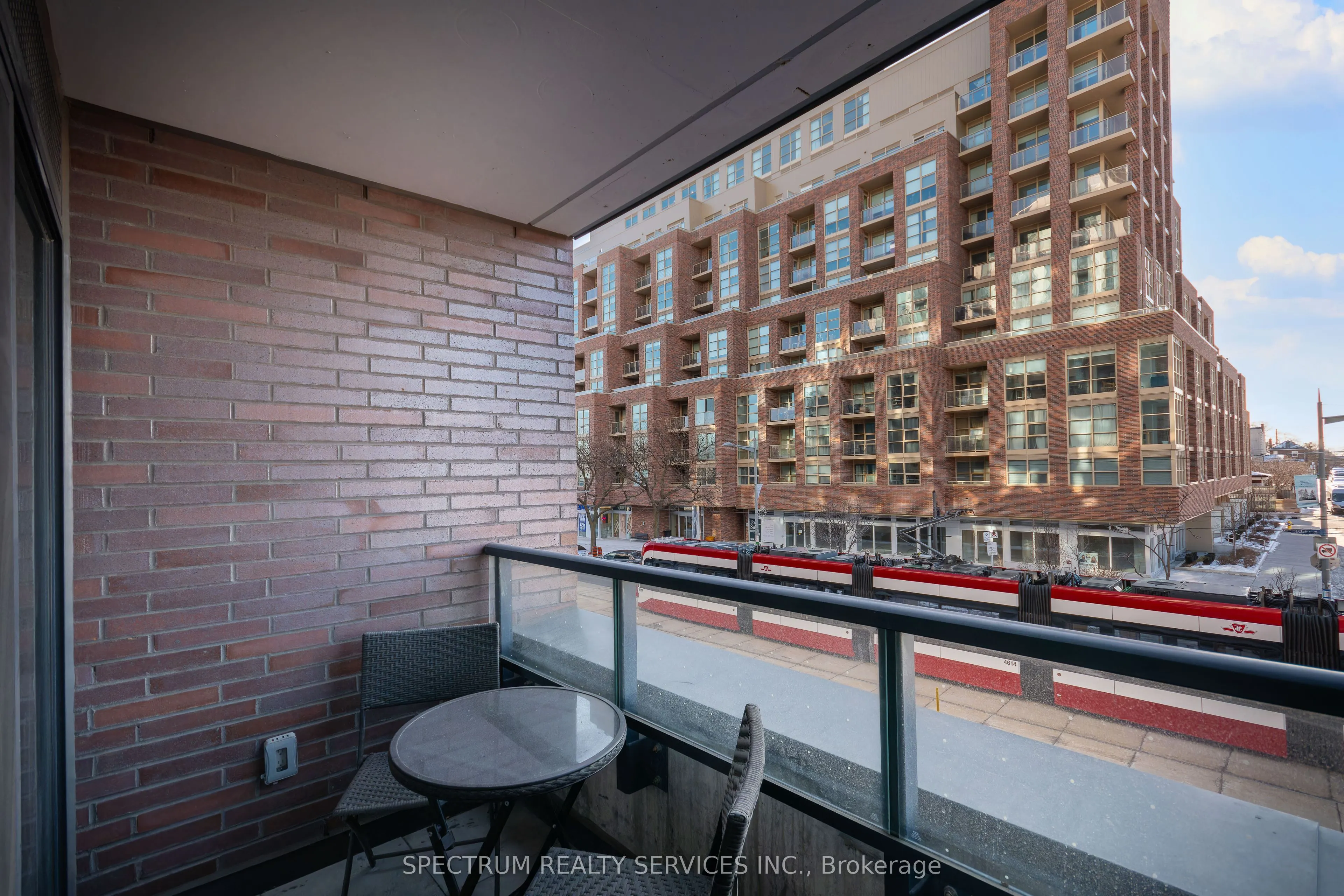 1808 St. Clair Avenue W, #215