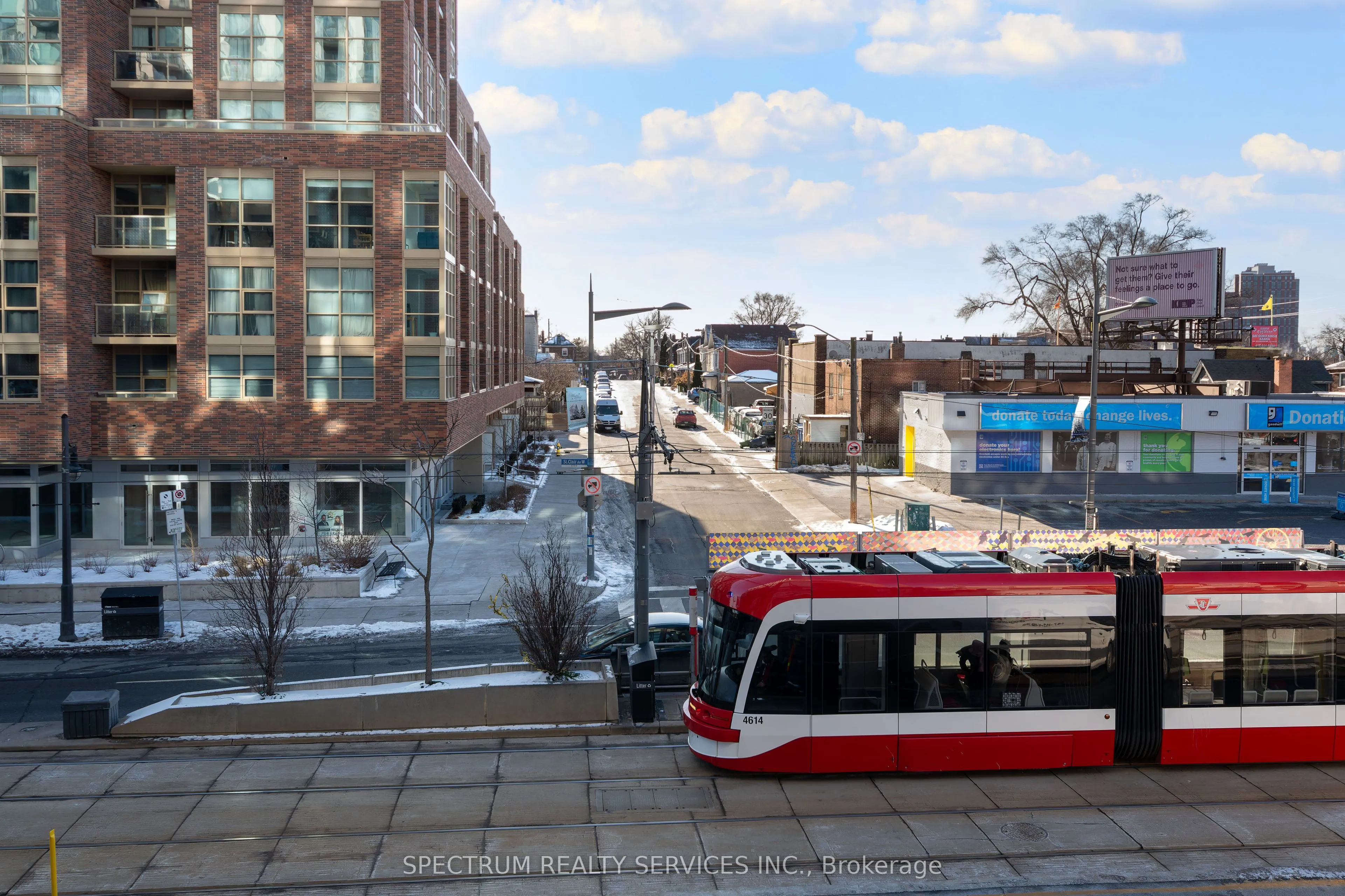 1808 St. Clair Avenue W, #215