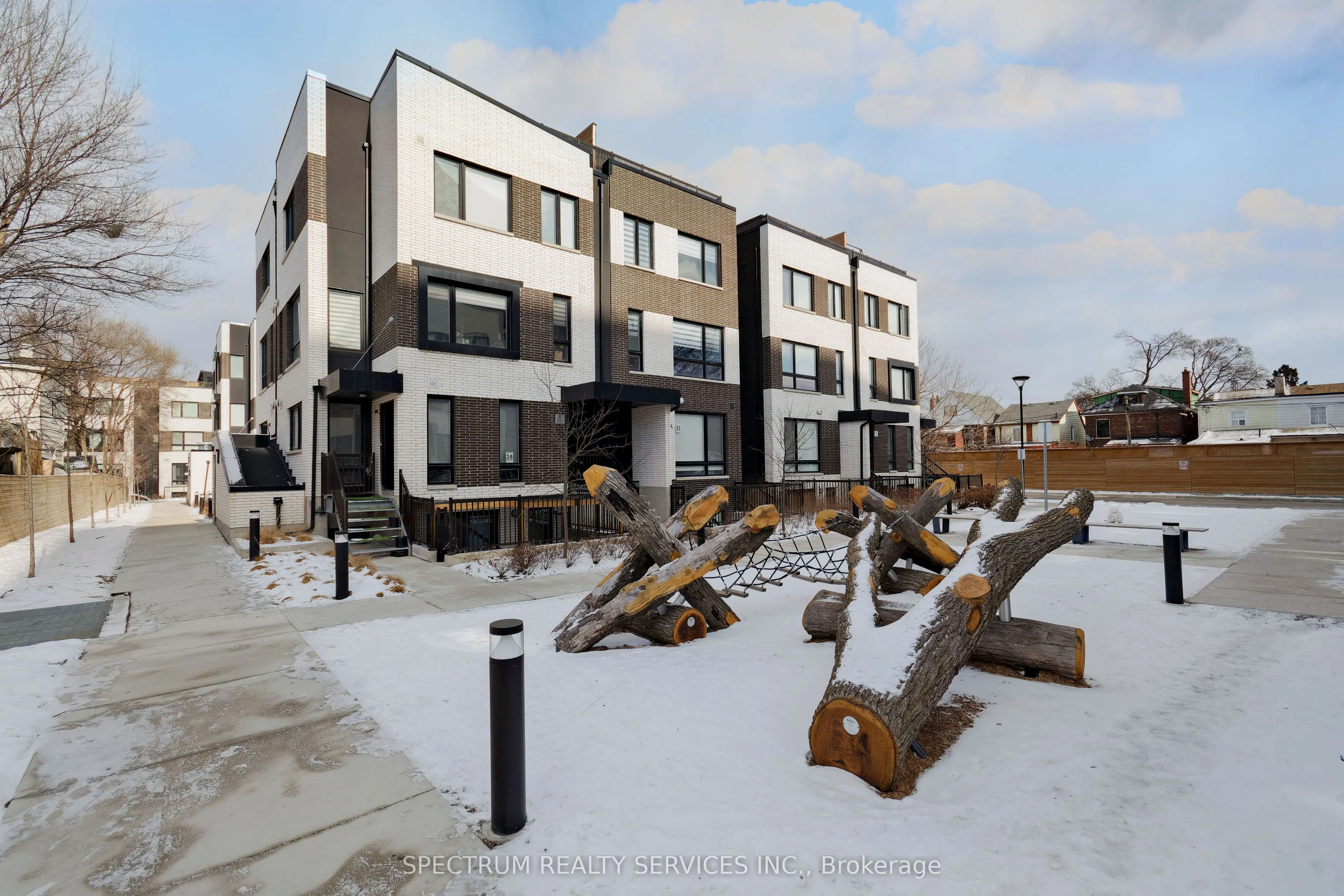 1808 St. Clair Avenue W, #215