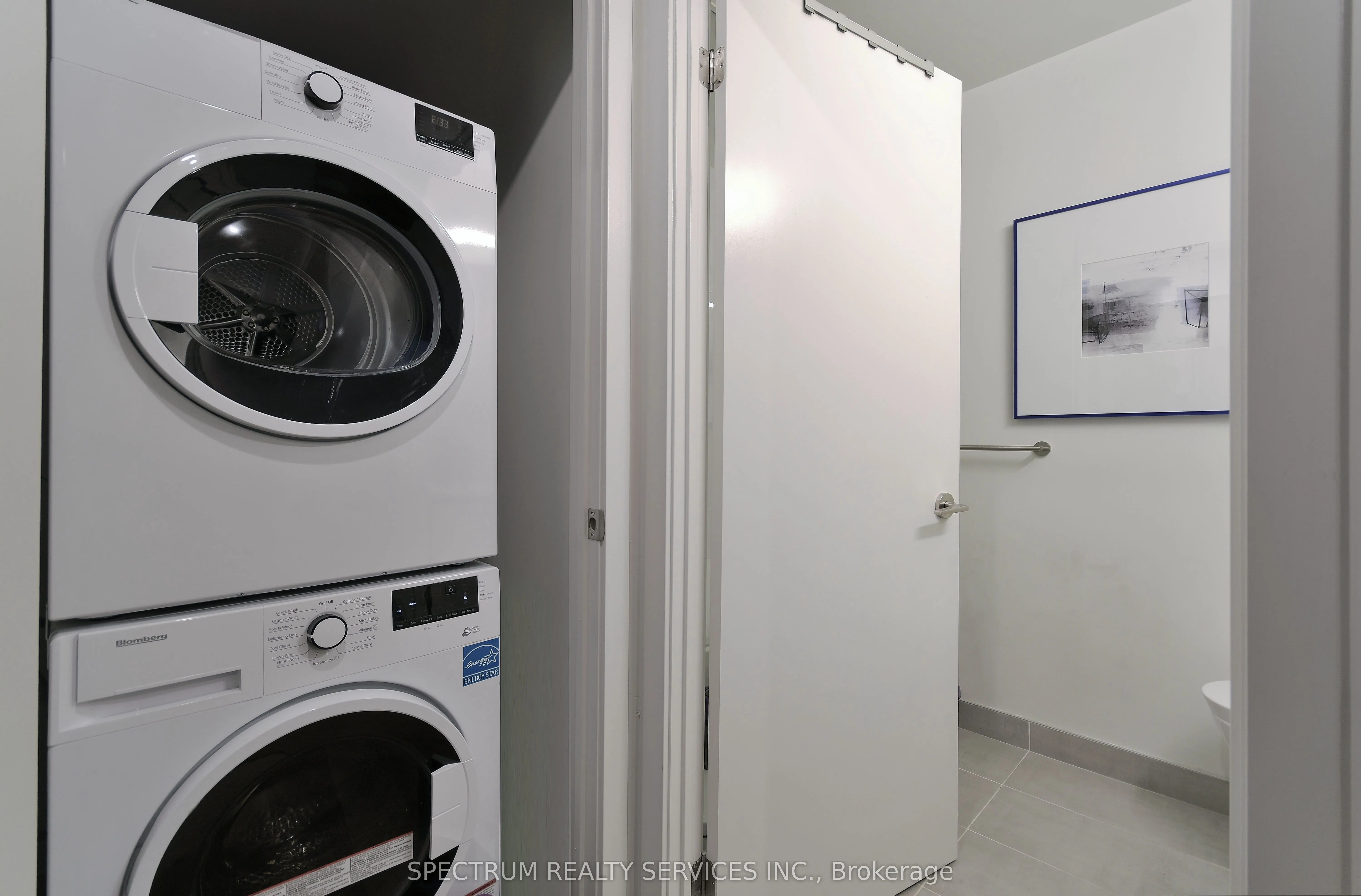 1808 St. Clair Avenue W, #215
