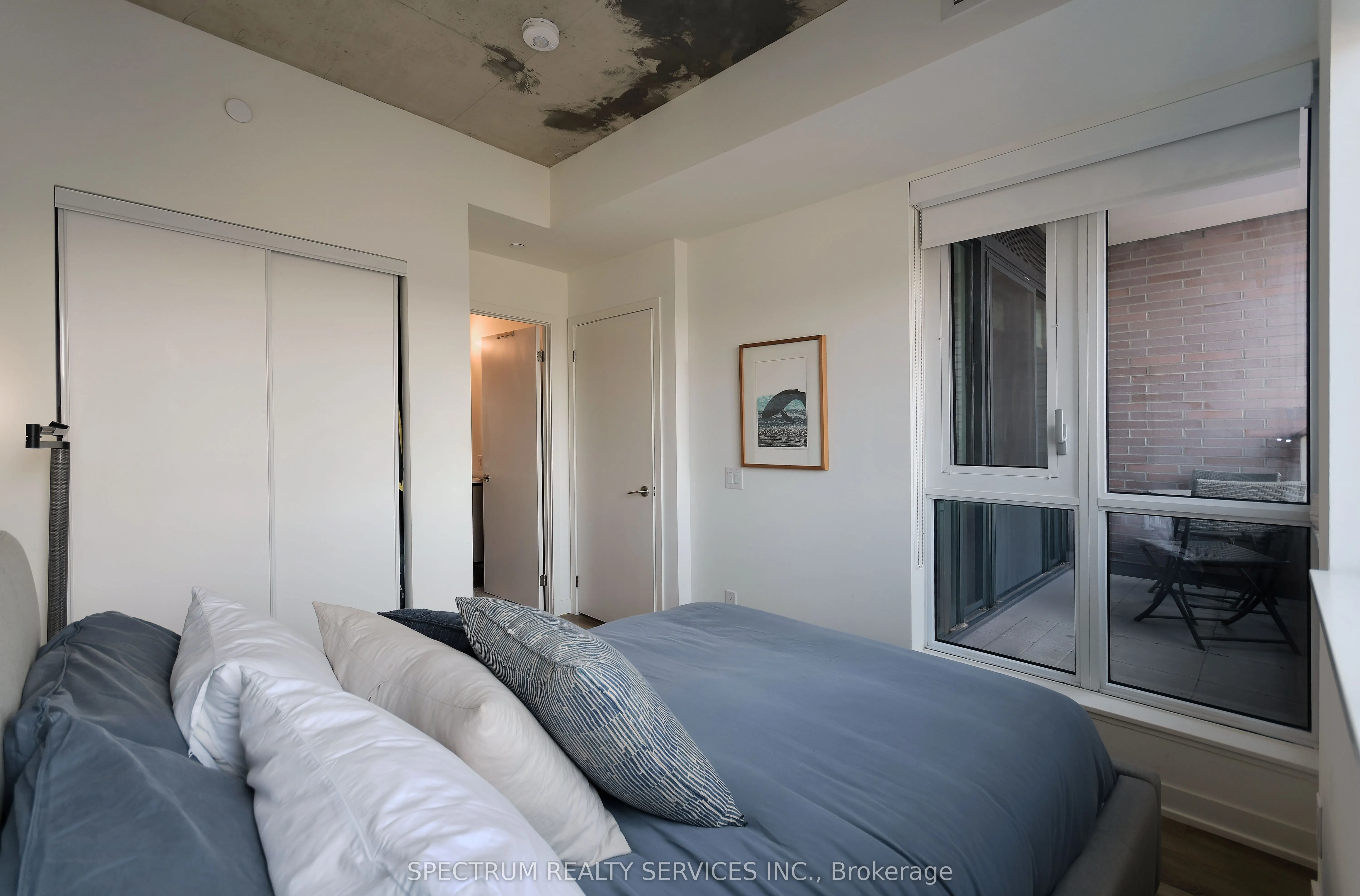 1808 St. Clair Avenue W, #215