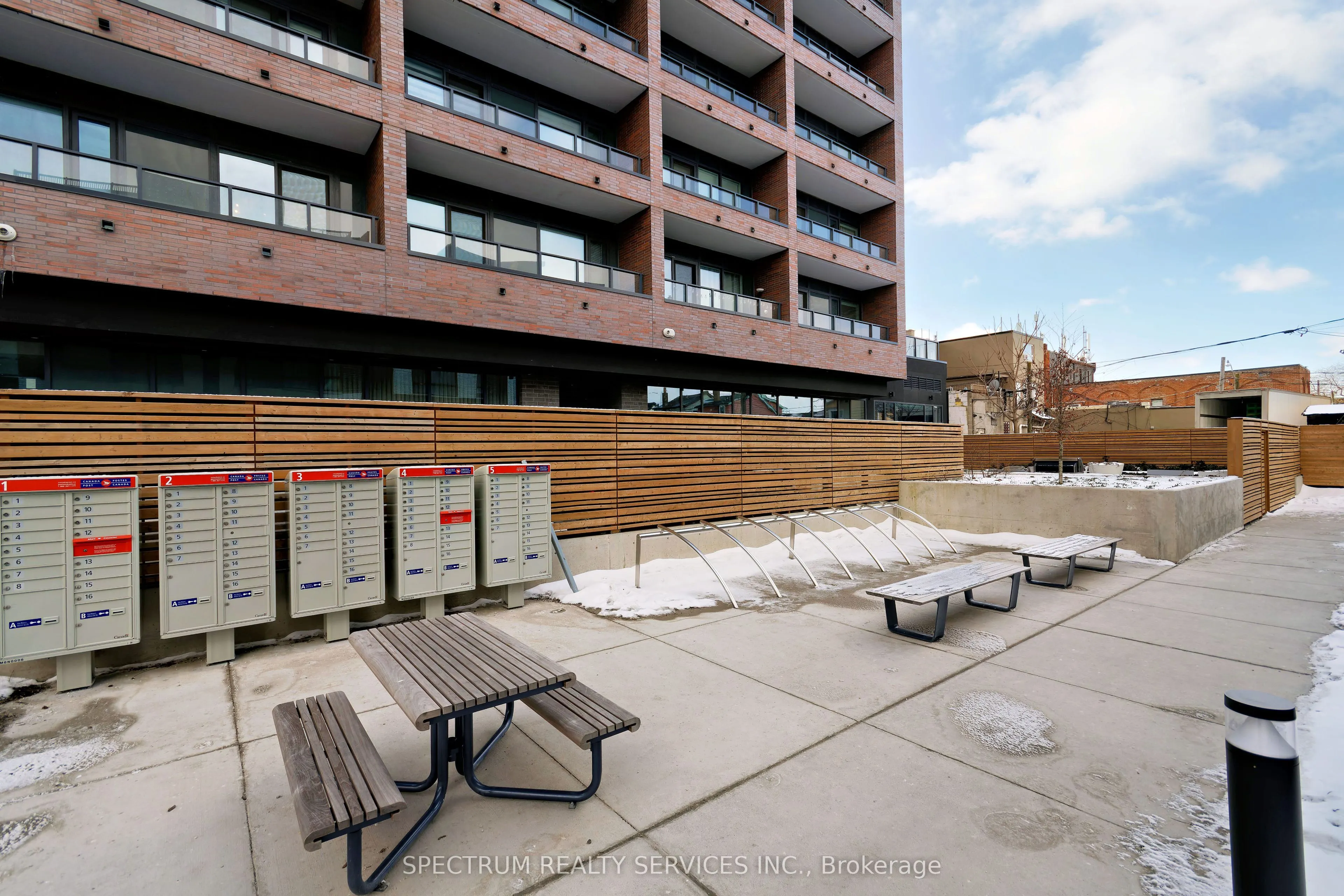 1808 St. Clair Avenue W, #215