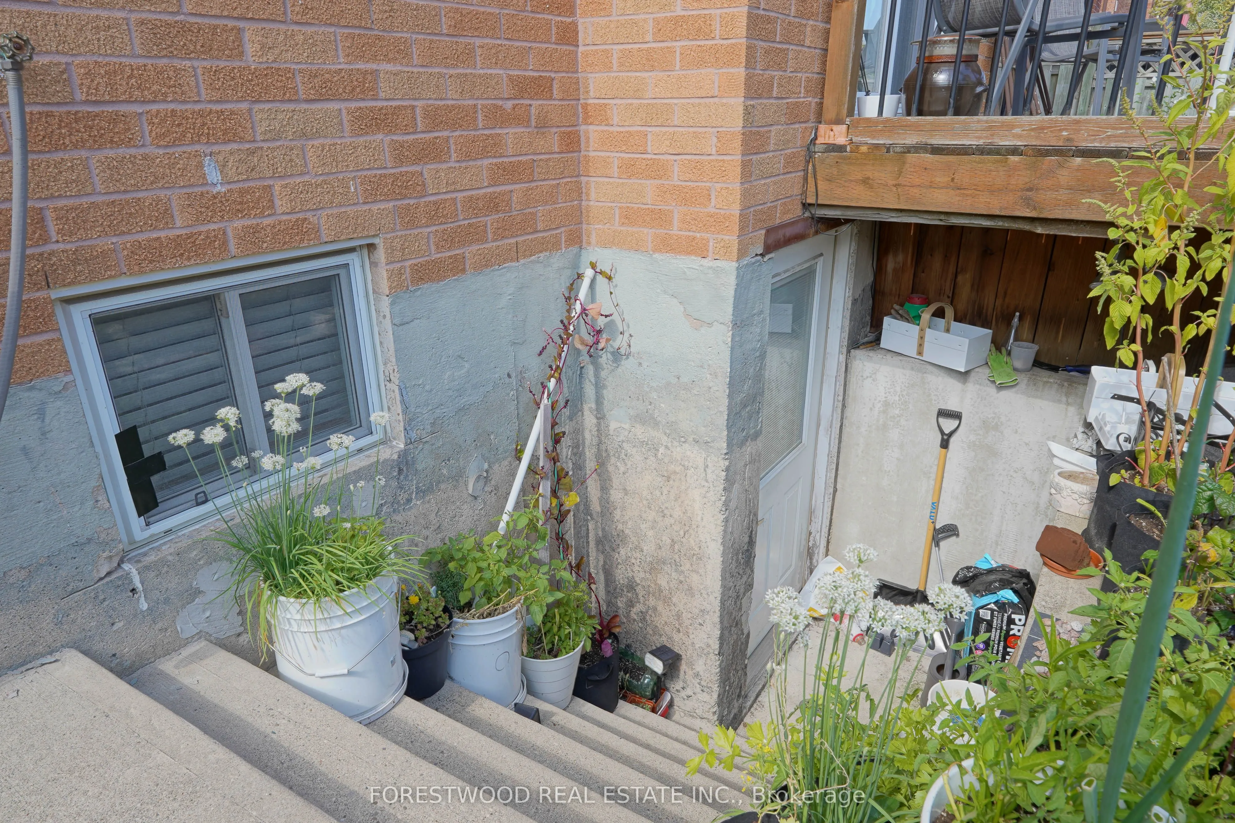 4376 Guildwood Way