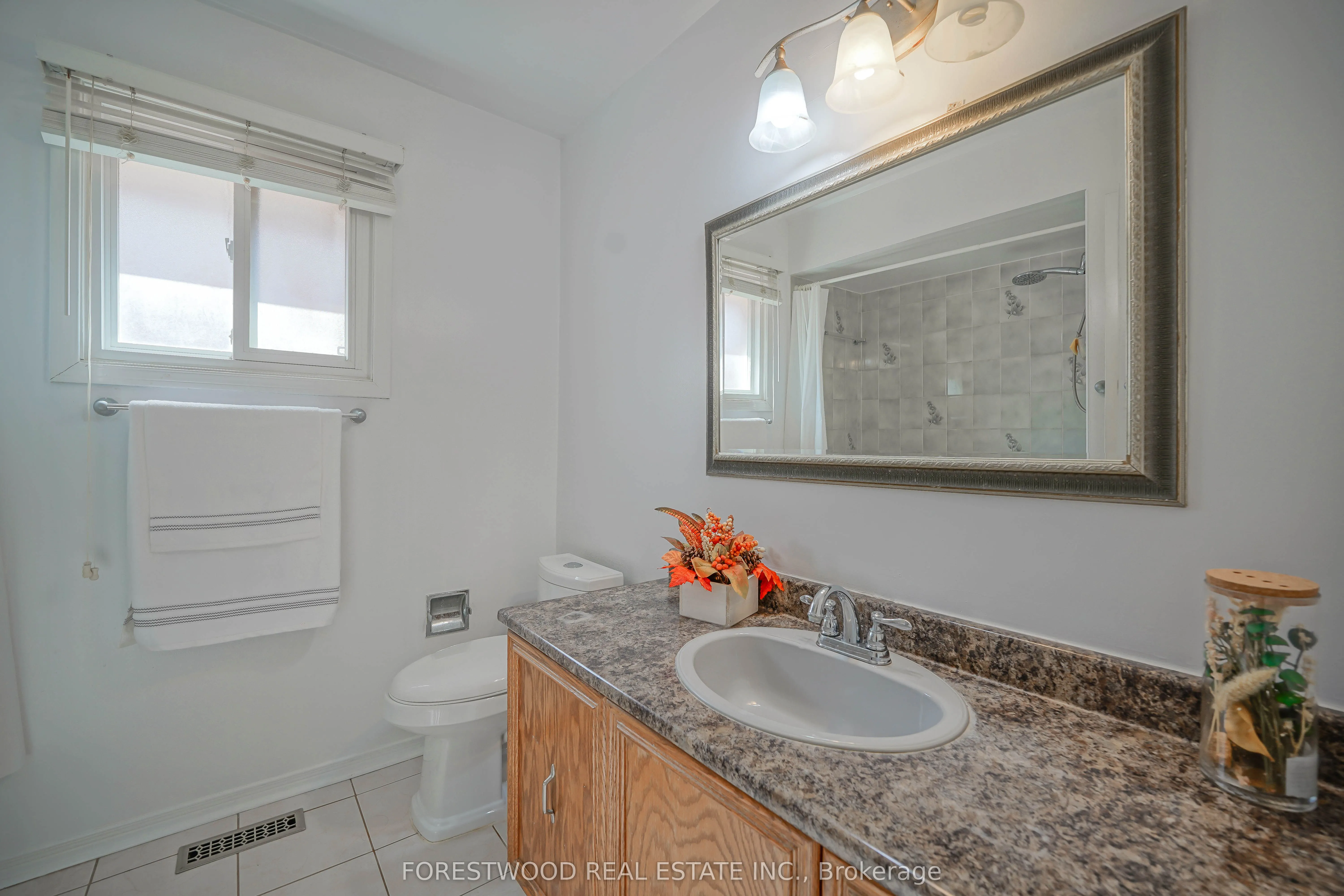 4376 Guildwood Way