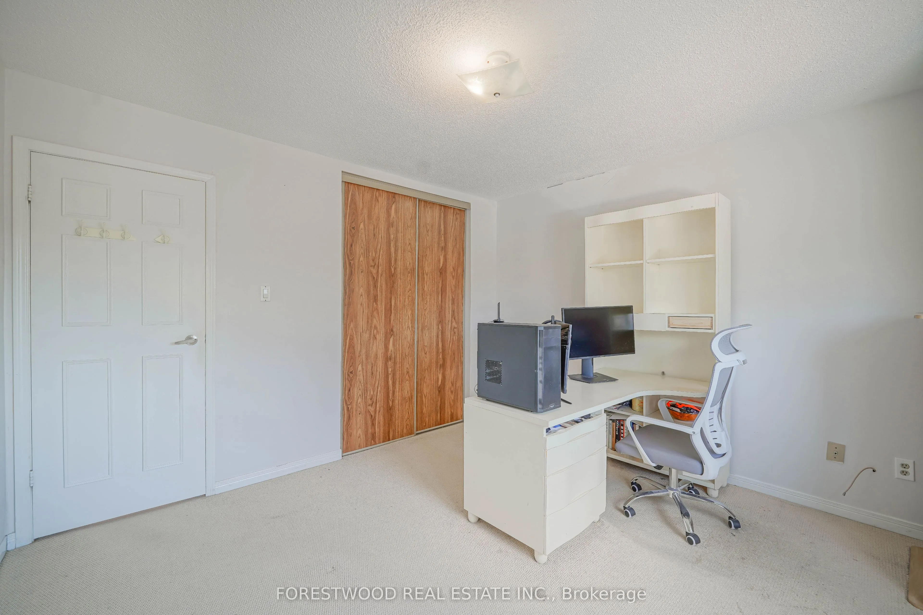 4376 Guildwood Way