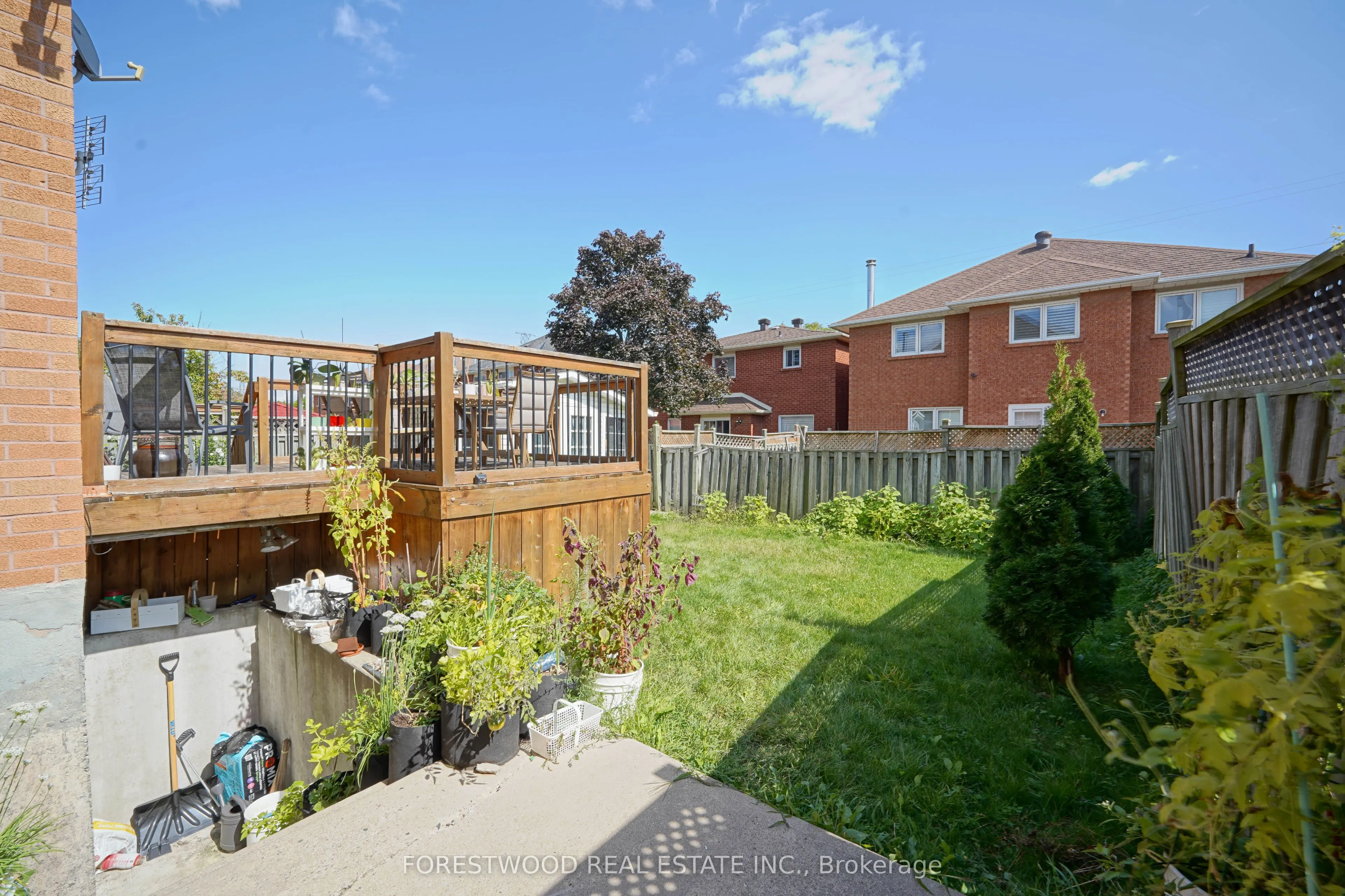 4376 Guildwood Way