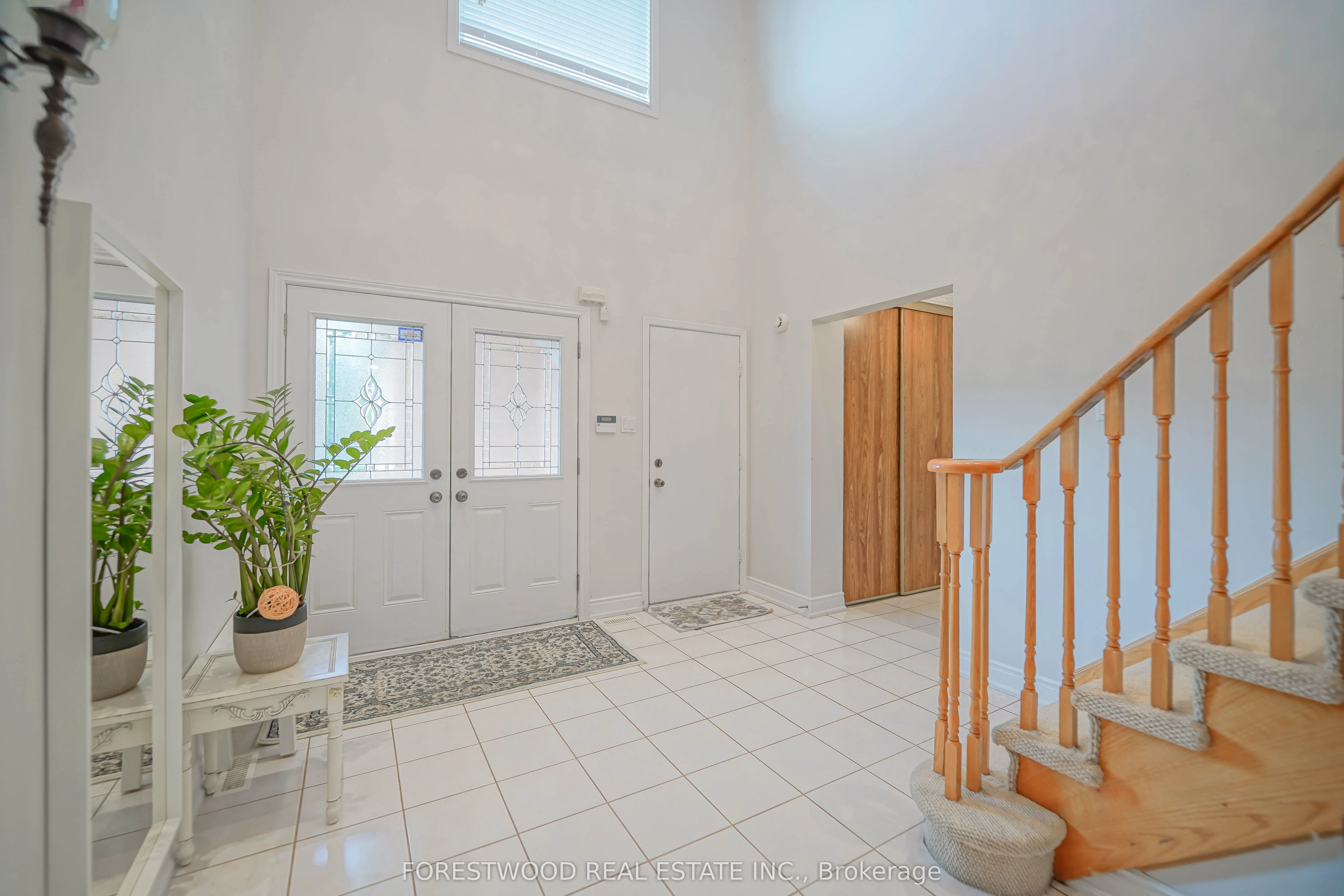 4376 Guildwood Way