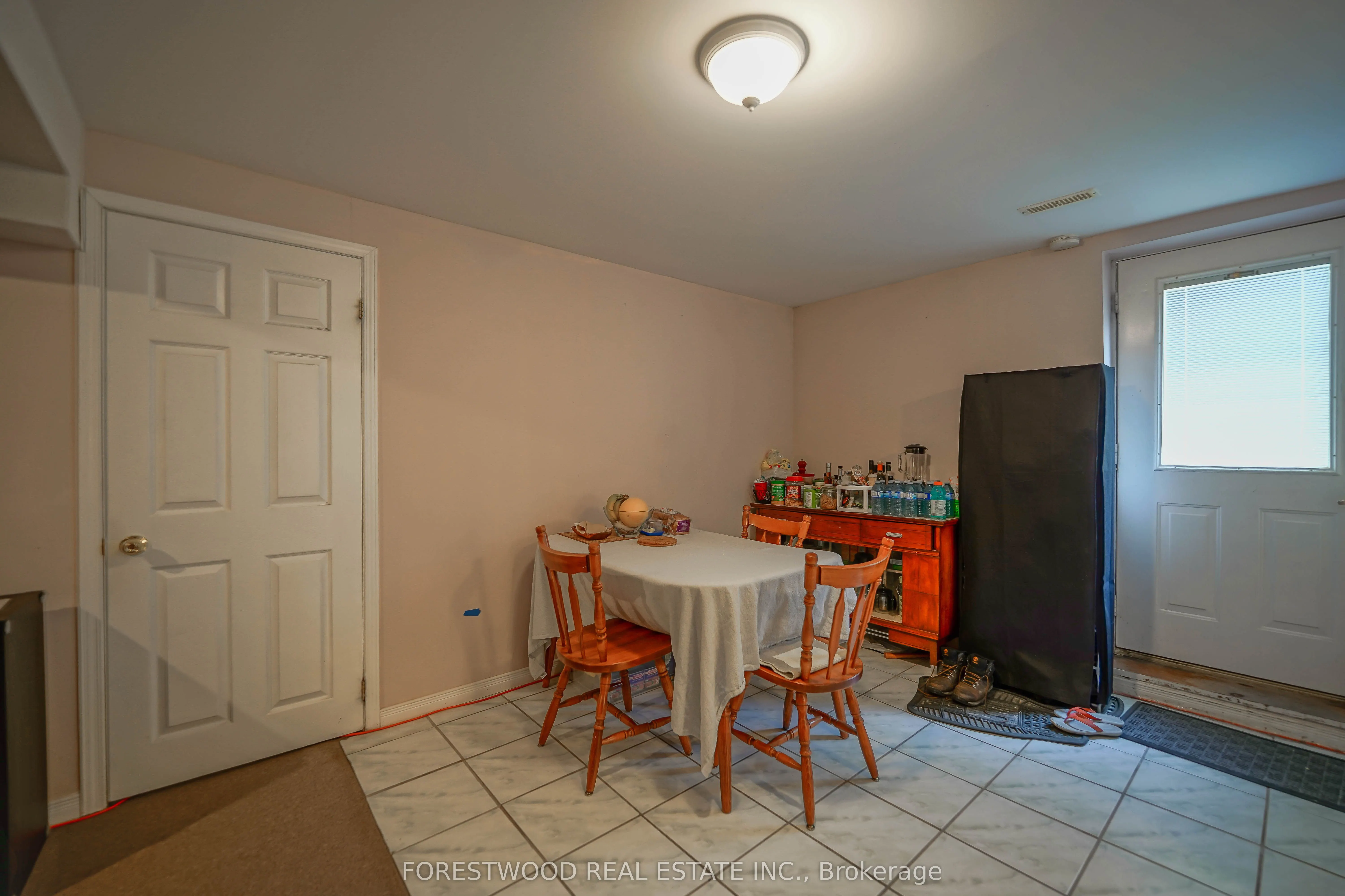 4376 Guildwood Way