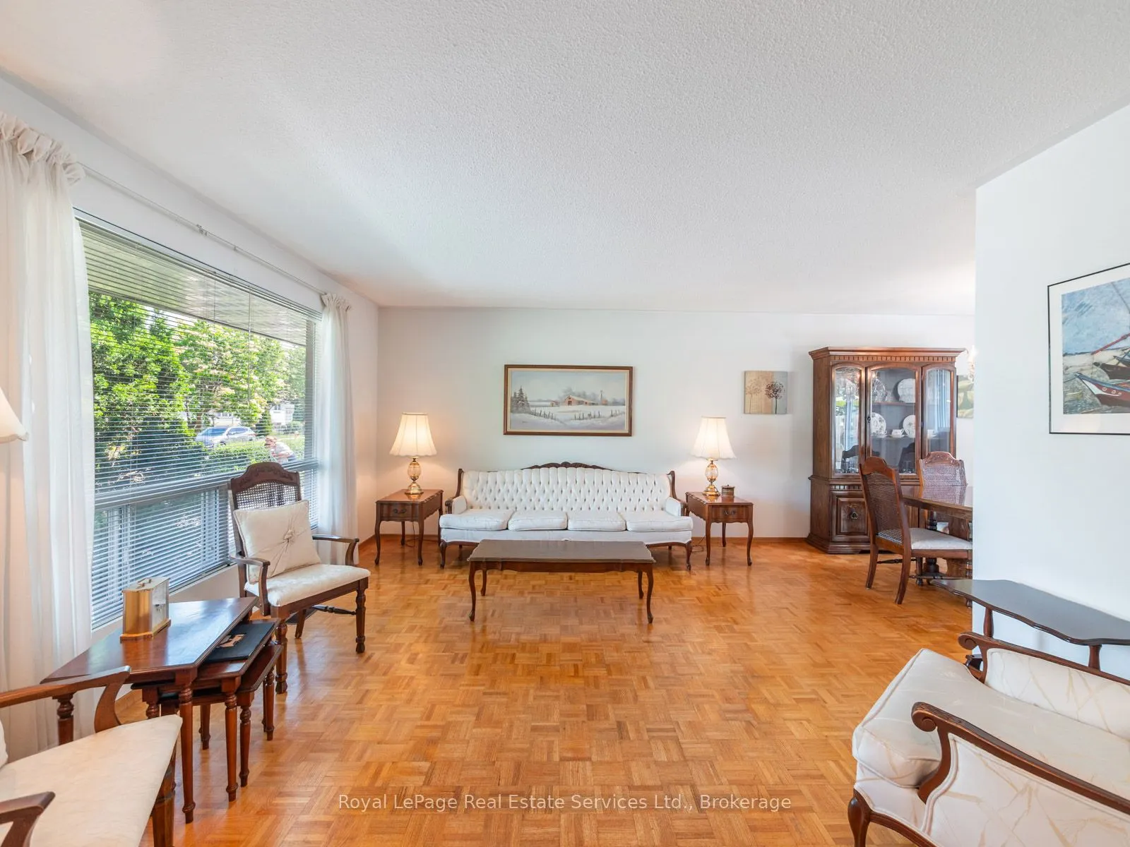 1 Mosswood Lane