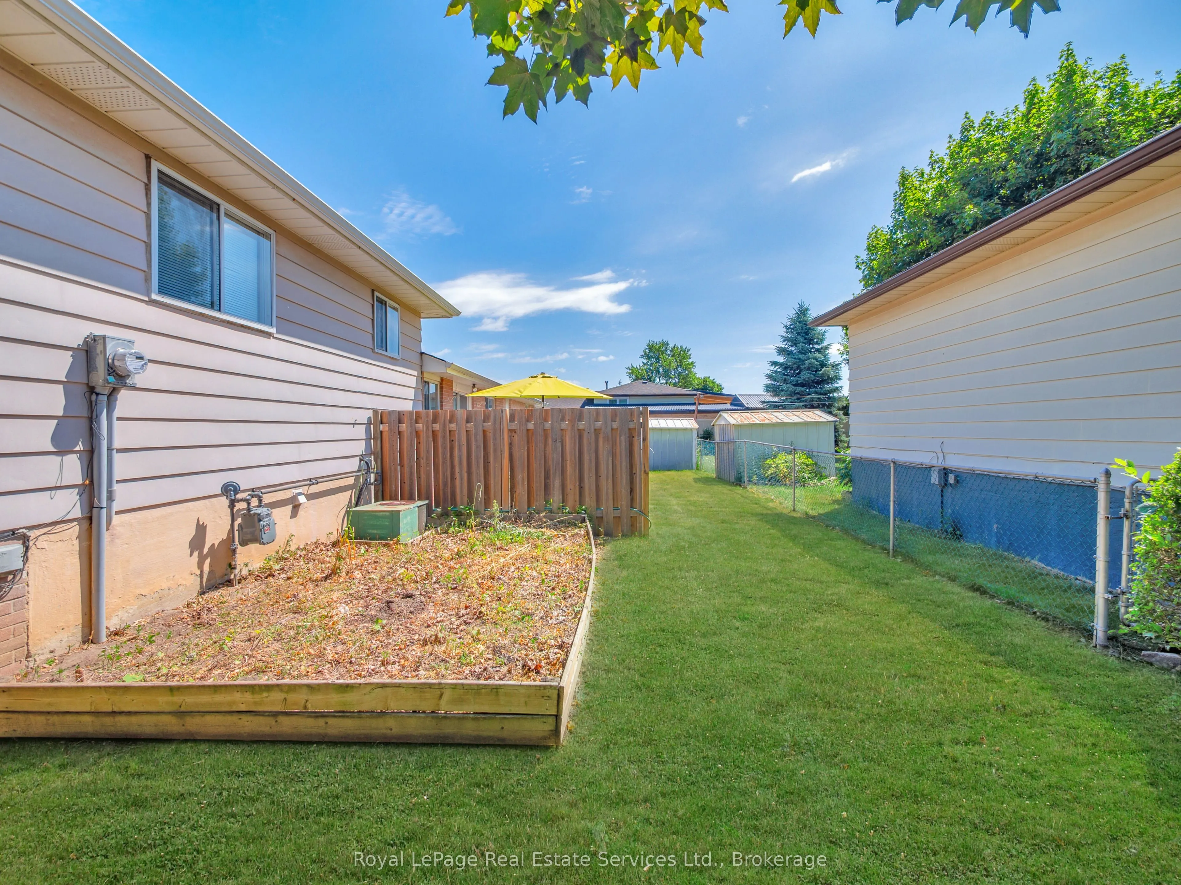 1 Mosswood Lane