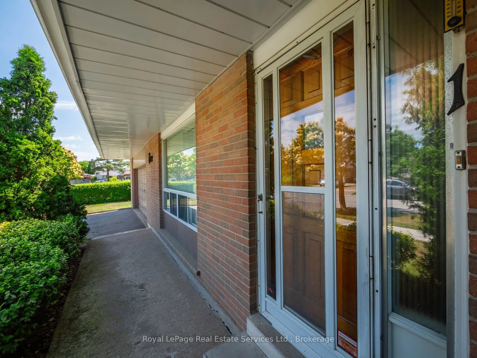 1 Mosswood Lane