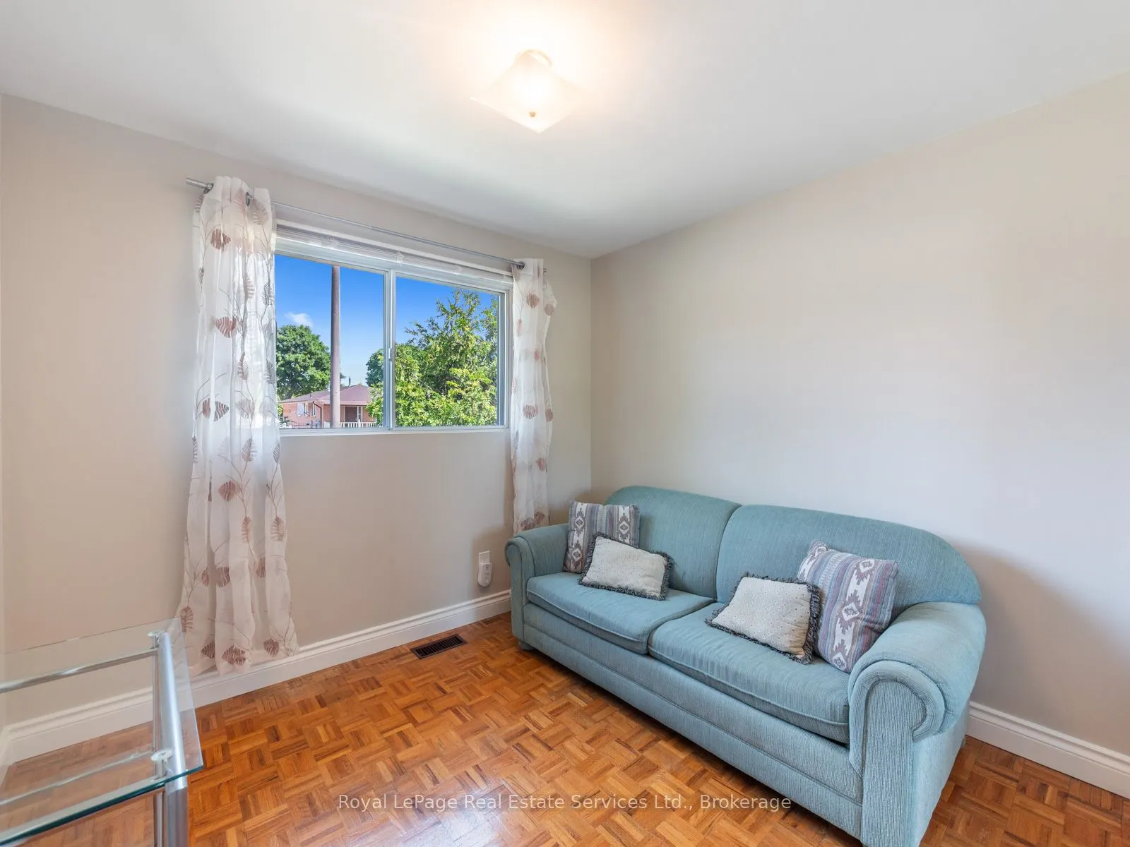 1 Mosswood Lane