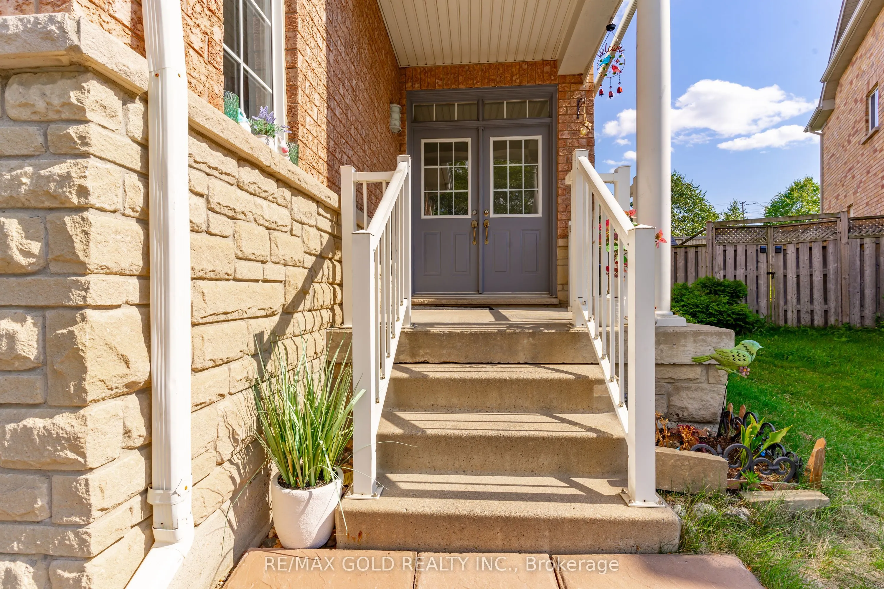 32 Rubysilver Drive