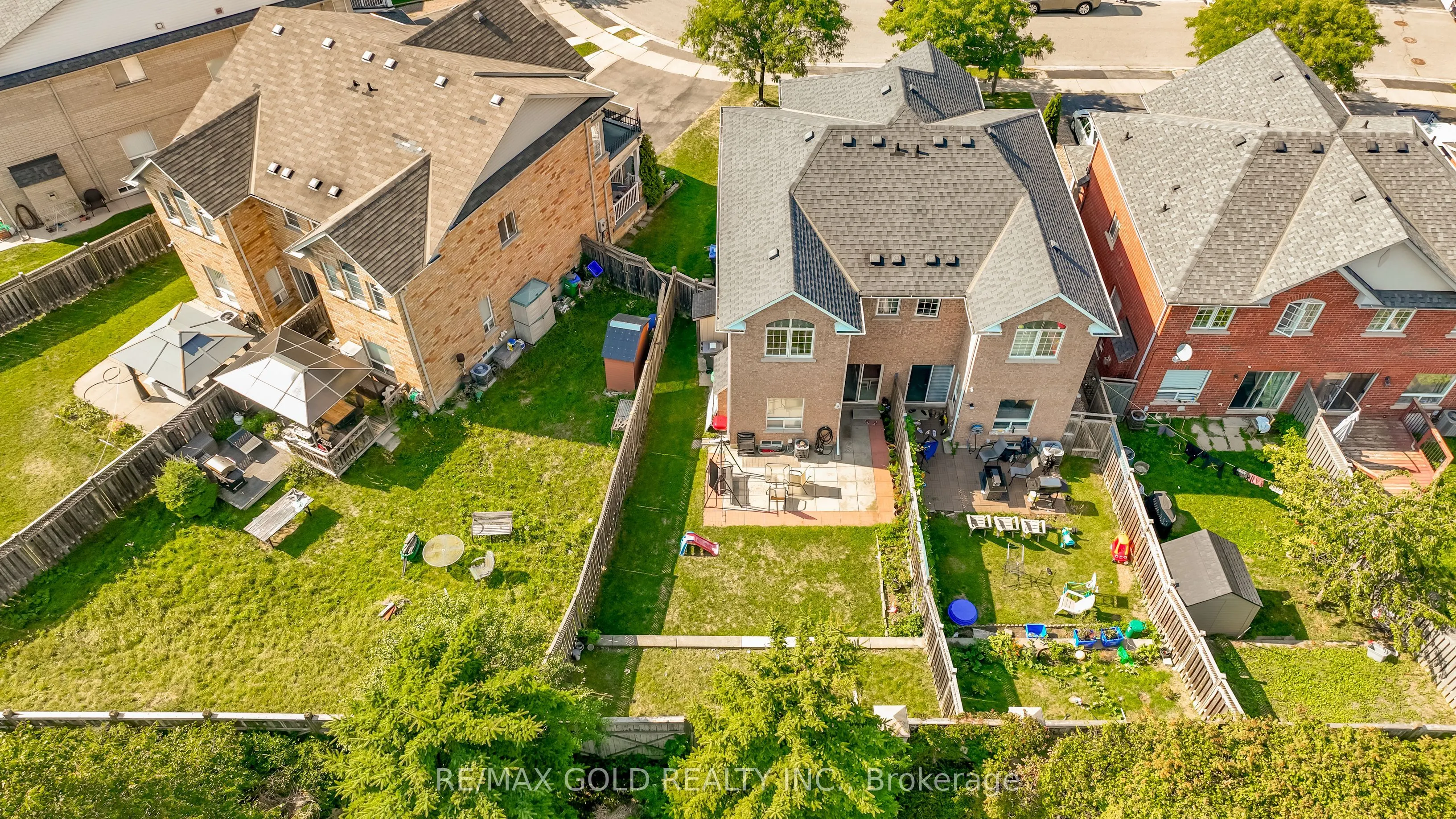 32 Rubysilver Drive