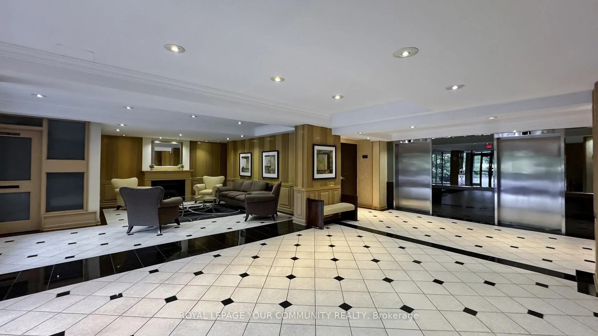 22 Southport Street, #233