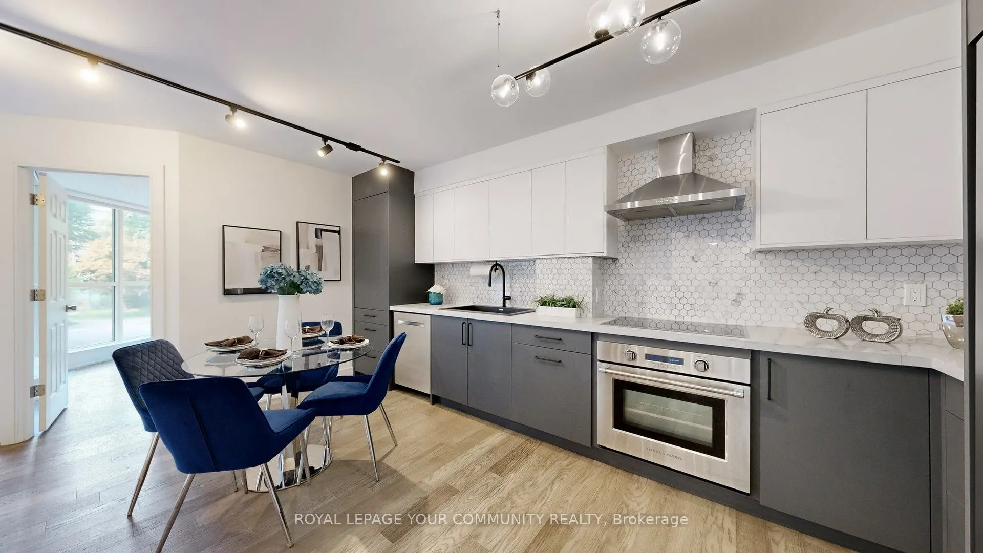 22 Southport Street, #233