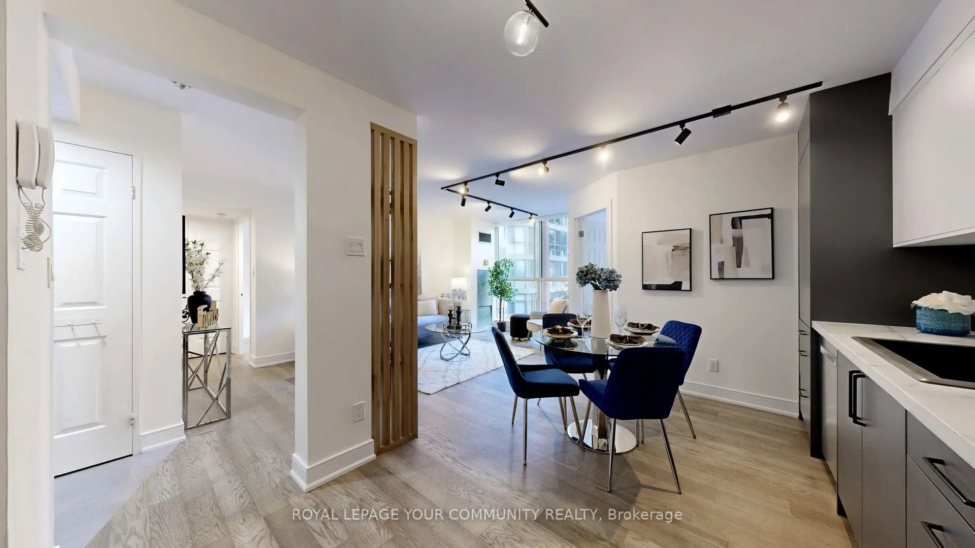 22 Southport Street, #233
