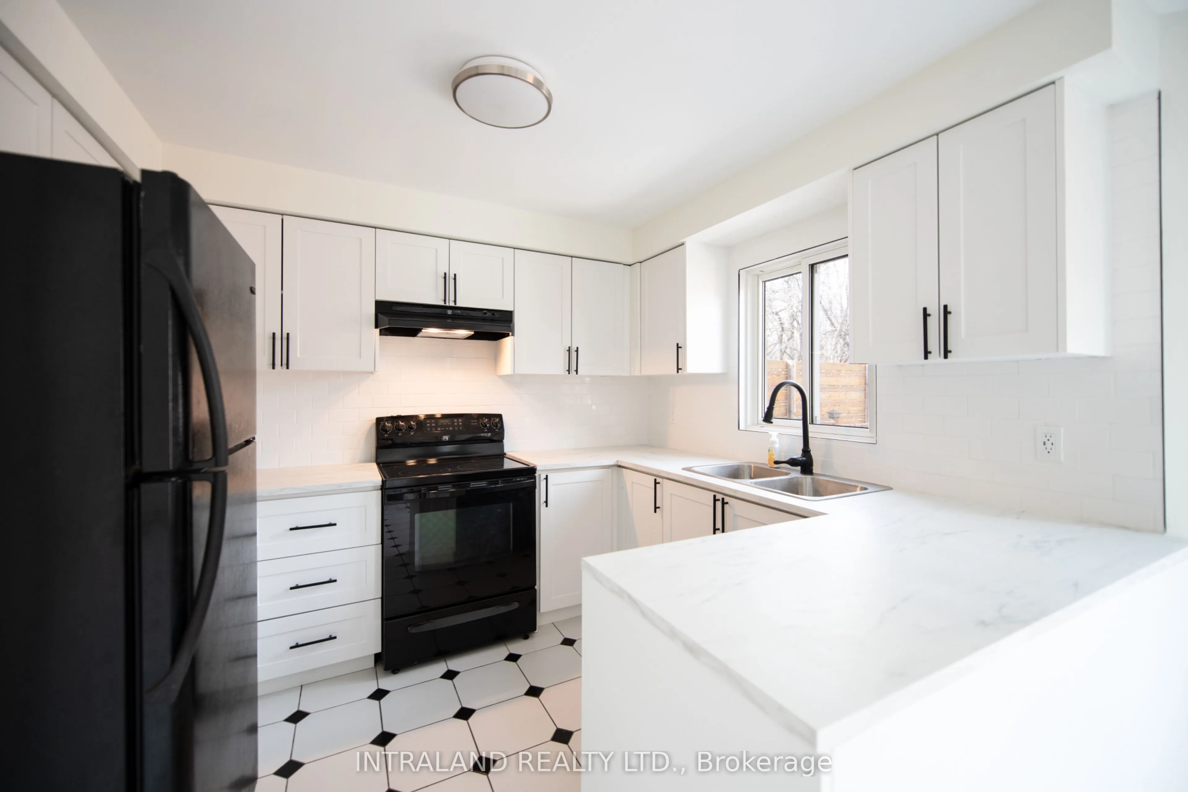 109 Vivians Crescent