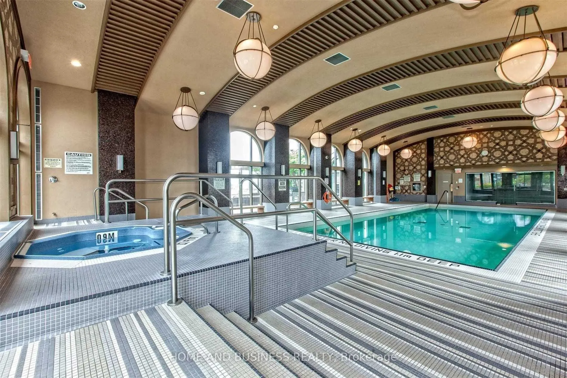 383 Prince Of Wales Drive, #107
