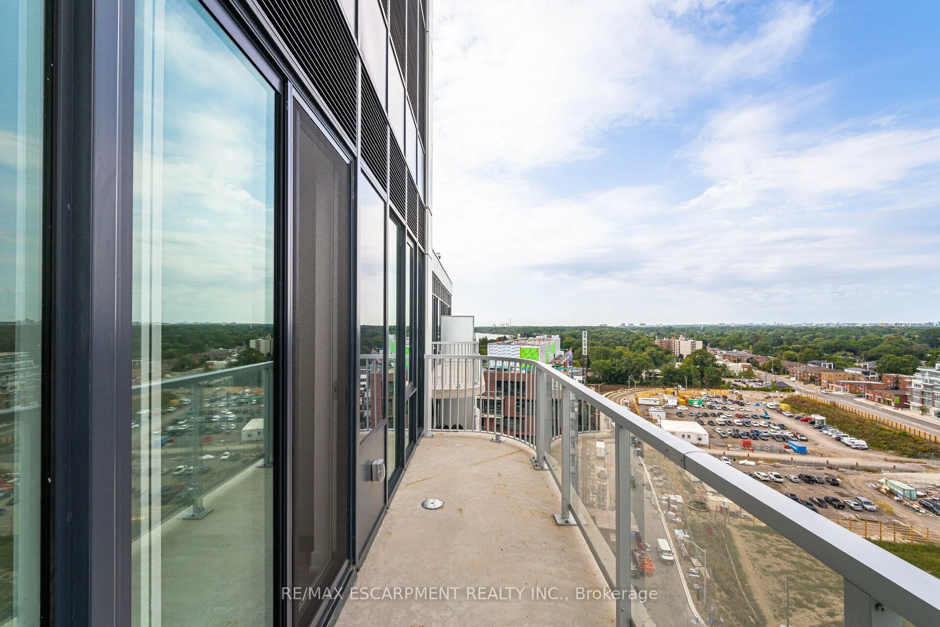 220 Missinnihe Way, #1411