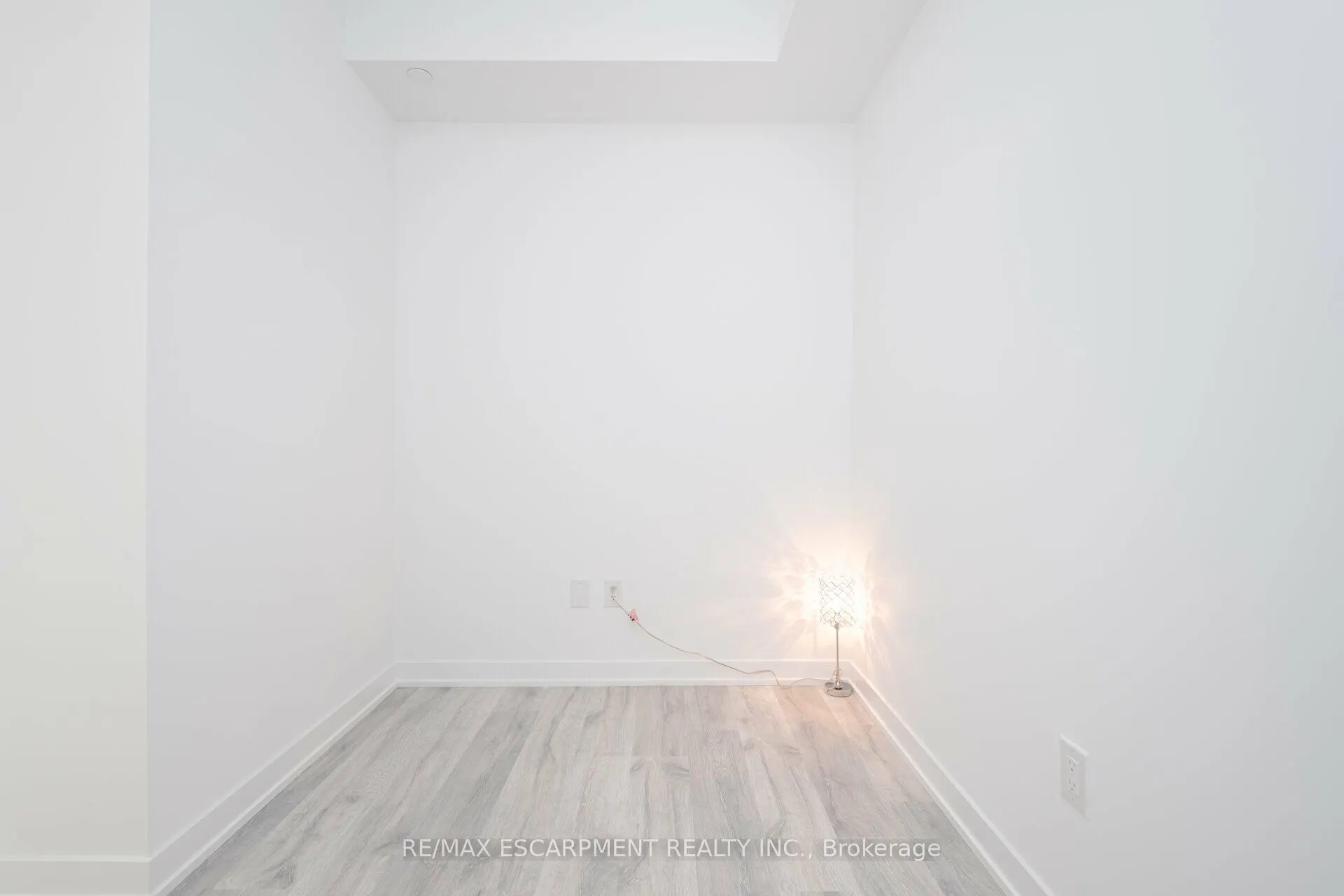 220 Missinnihe Way, #1411