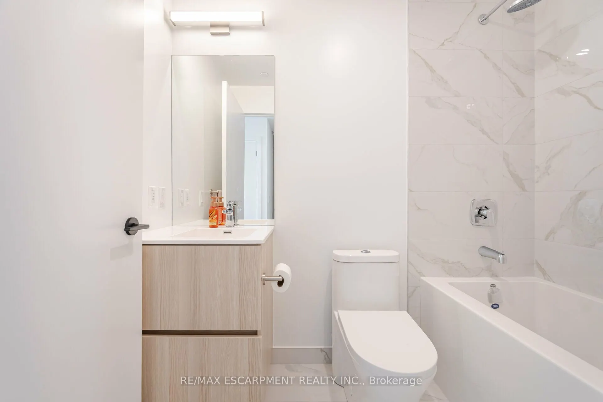 220 Missinnihe Way, #1411