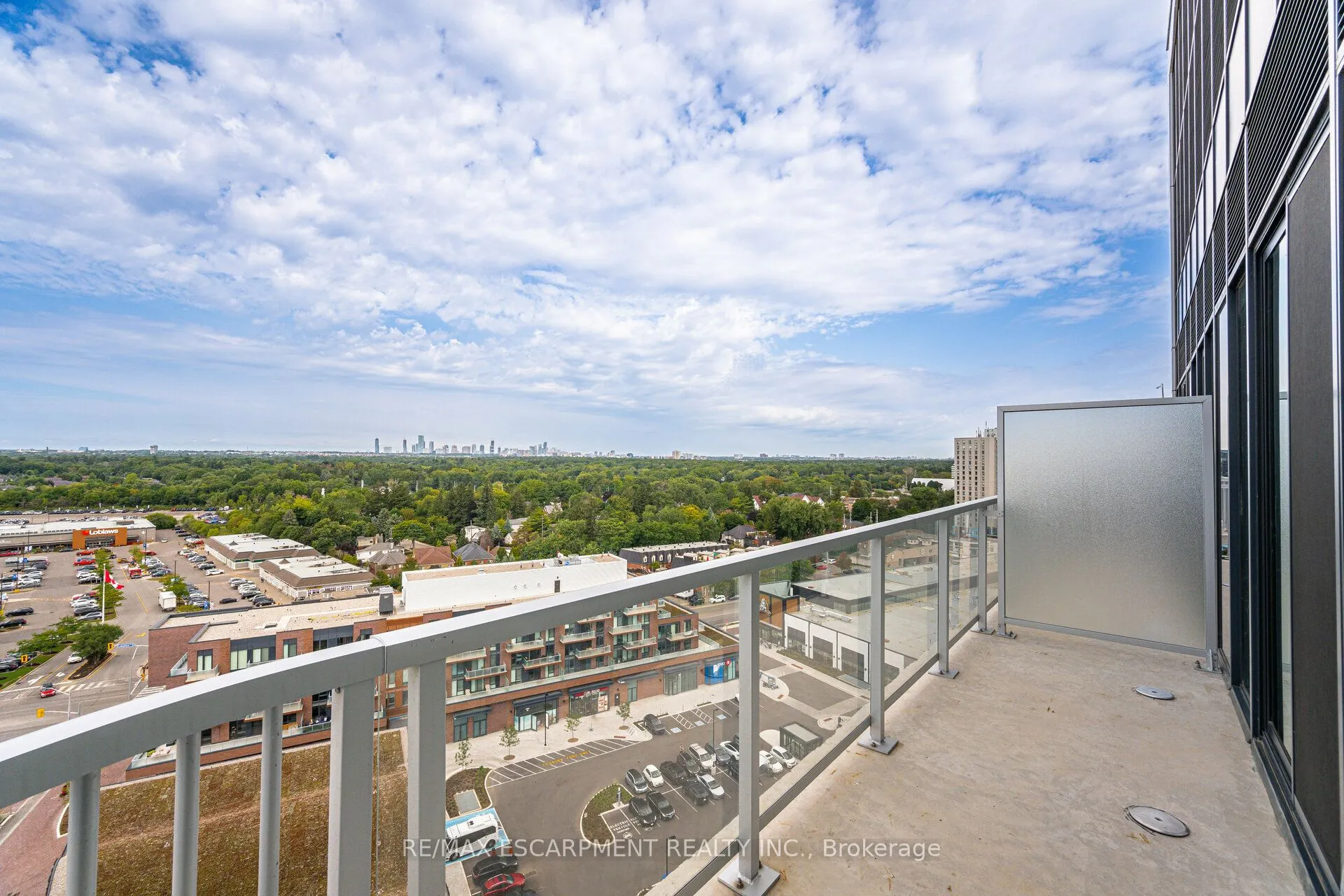220 Missinnihe Way, #1411