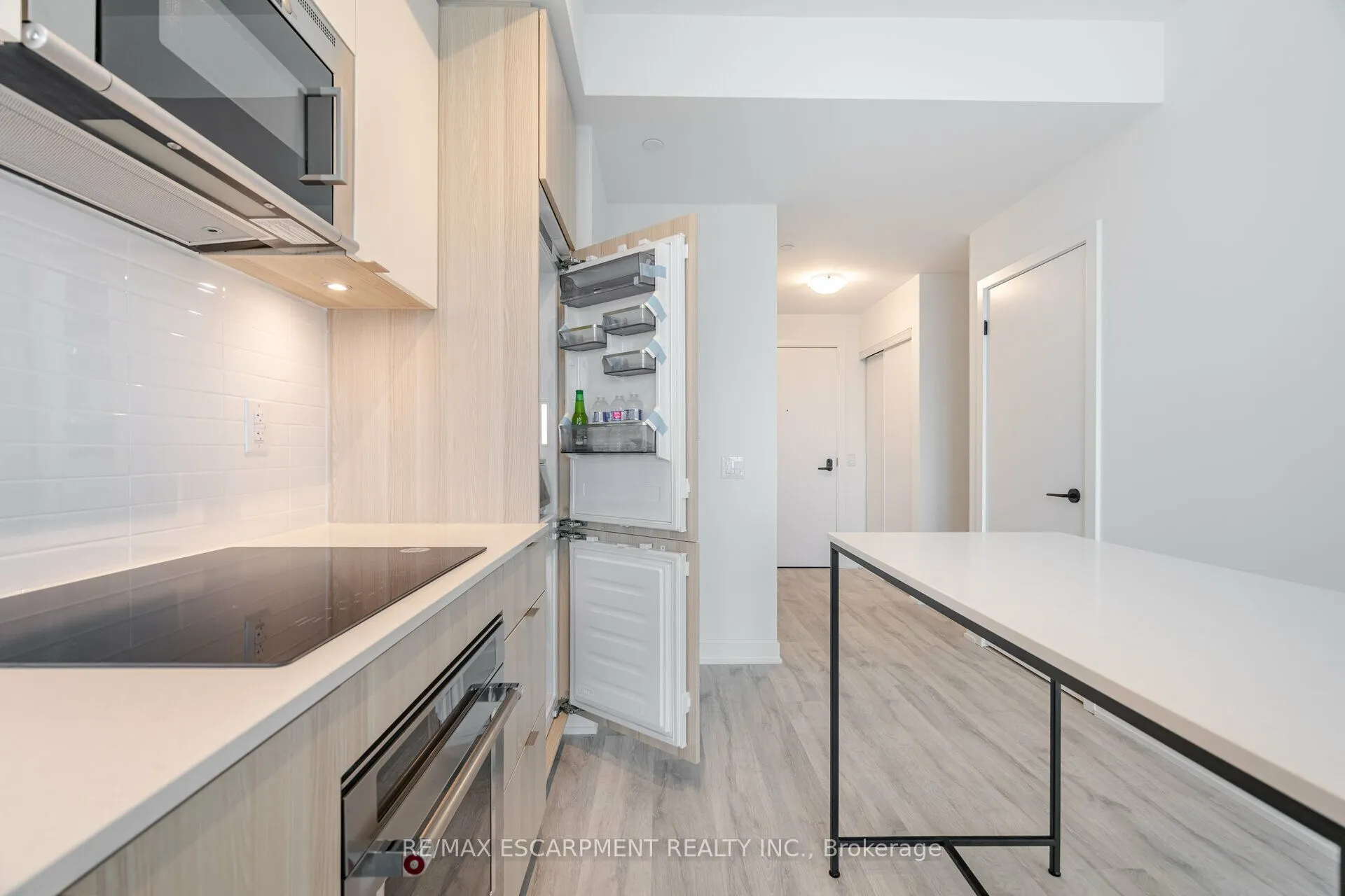 220 Missinnihe Way, #1411