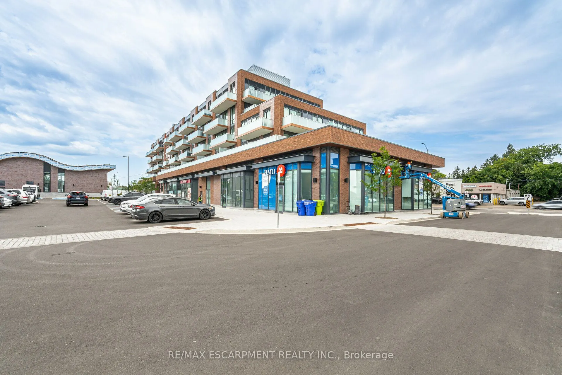 220 Missinnihe Way, #1411