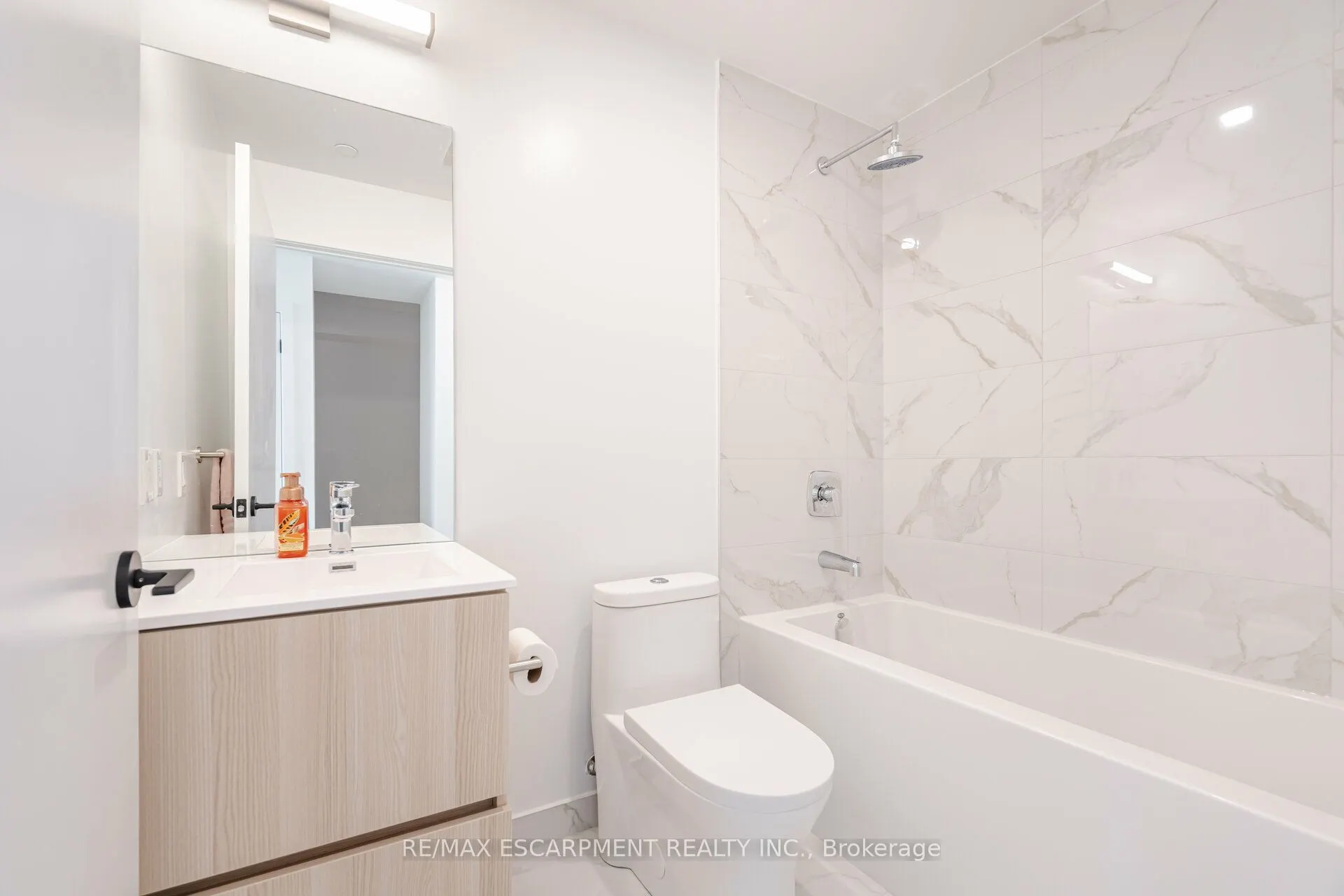 220 Missinnihe Way, #1411