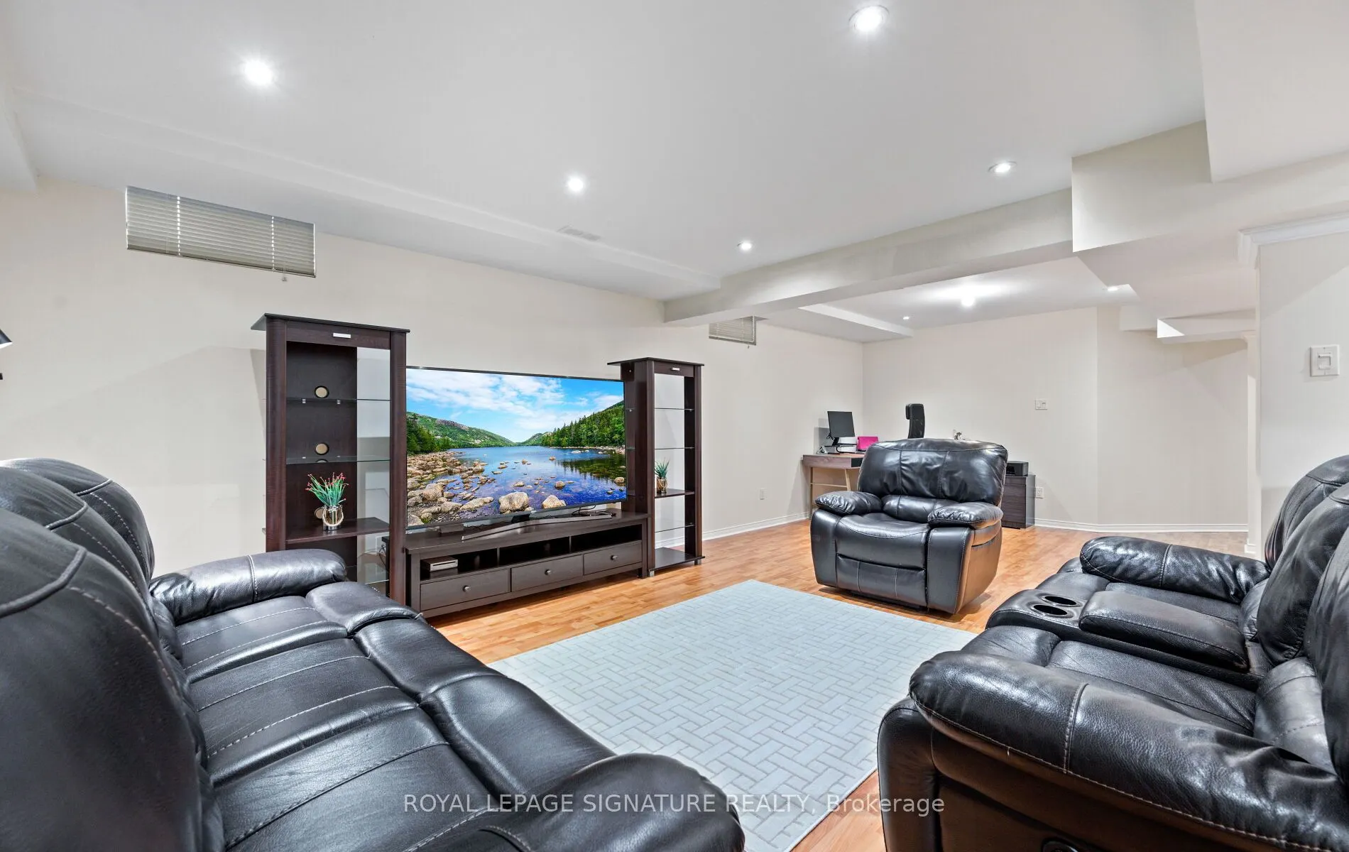 3351 Smoke Tree Road