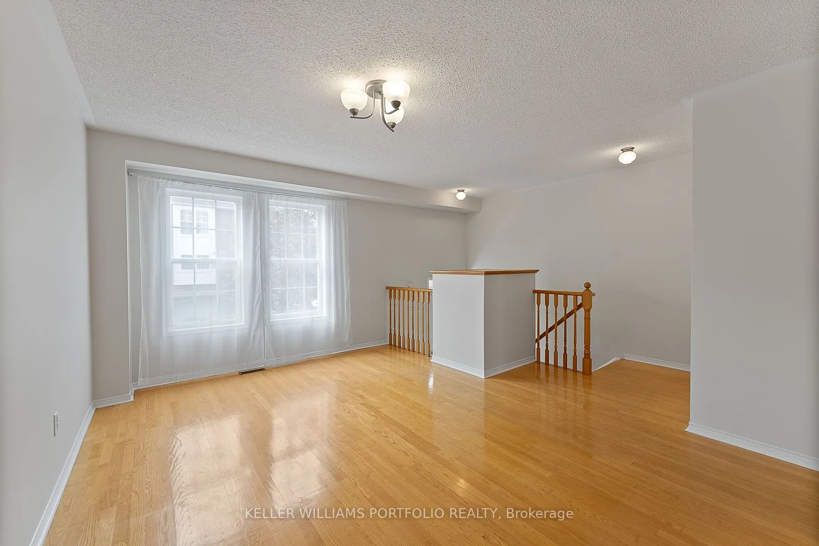 6860 Meadowvale Town Centre Circle, #21