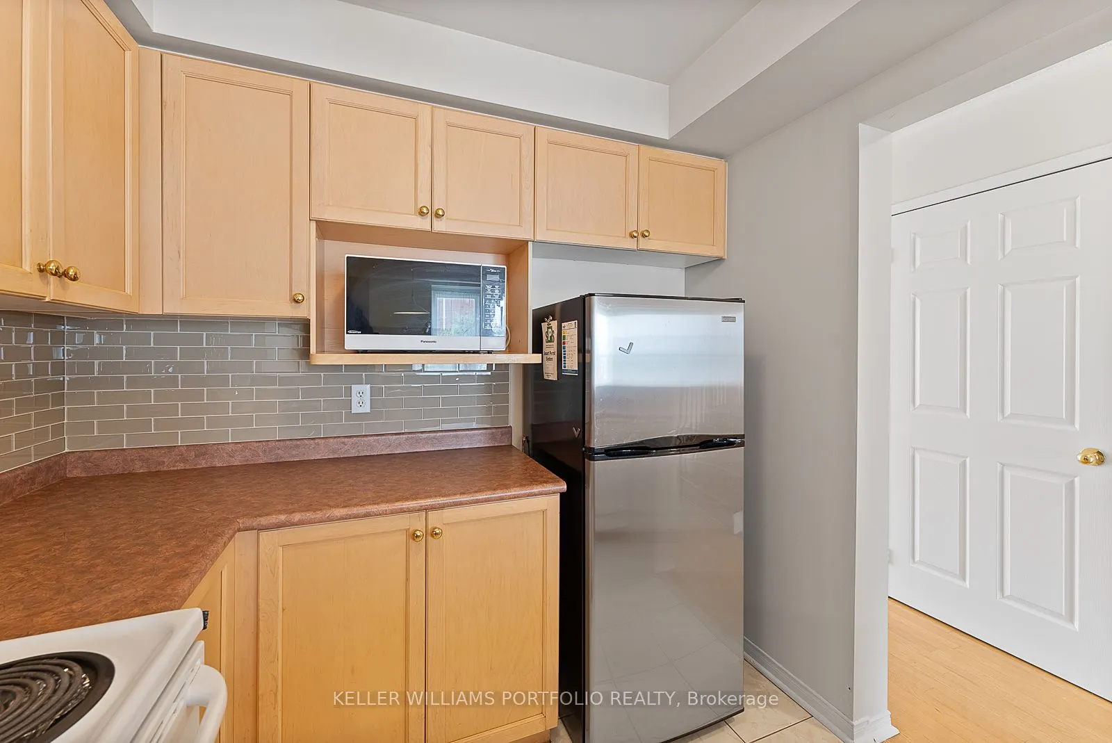 6860 Meadowvale Town Centre Circle, #21