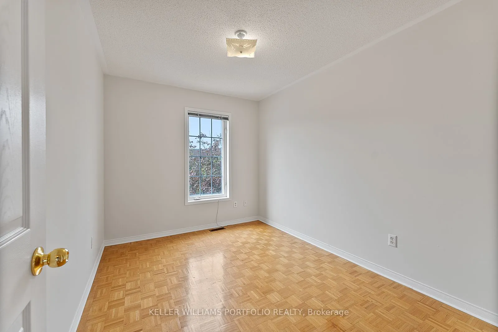 6860 Meadowvale Town Centre Circle, #21