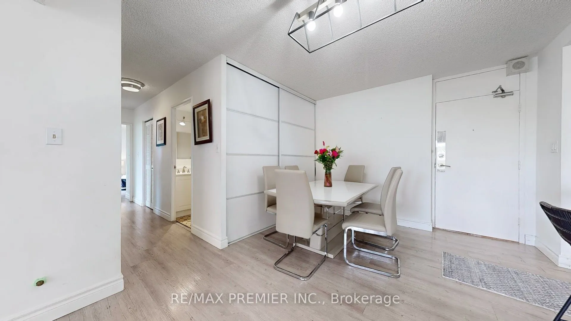 270 Scarlett Road, #710