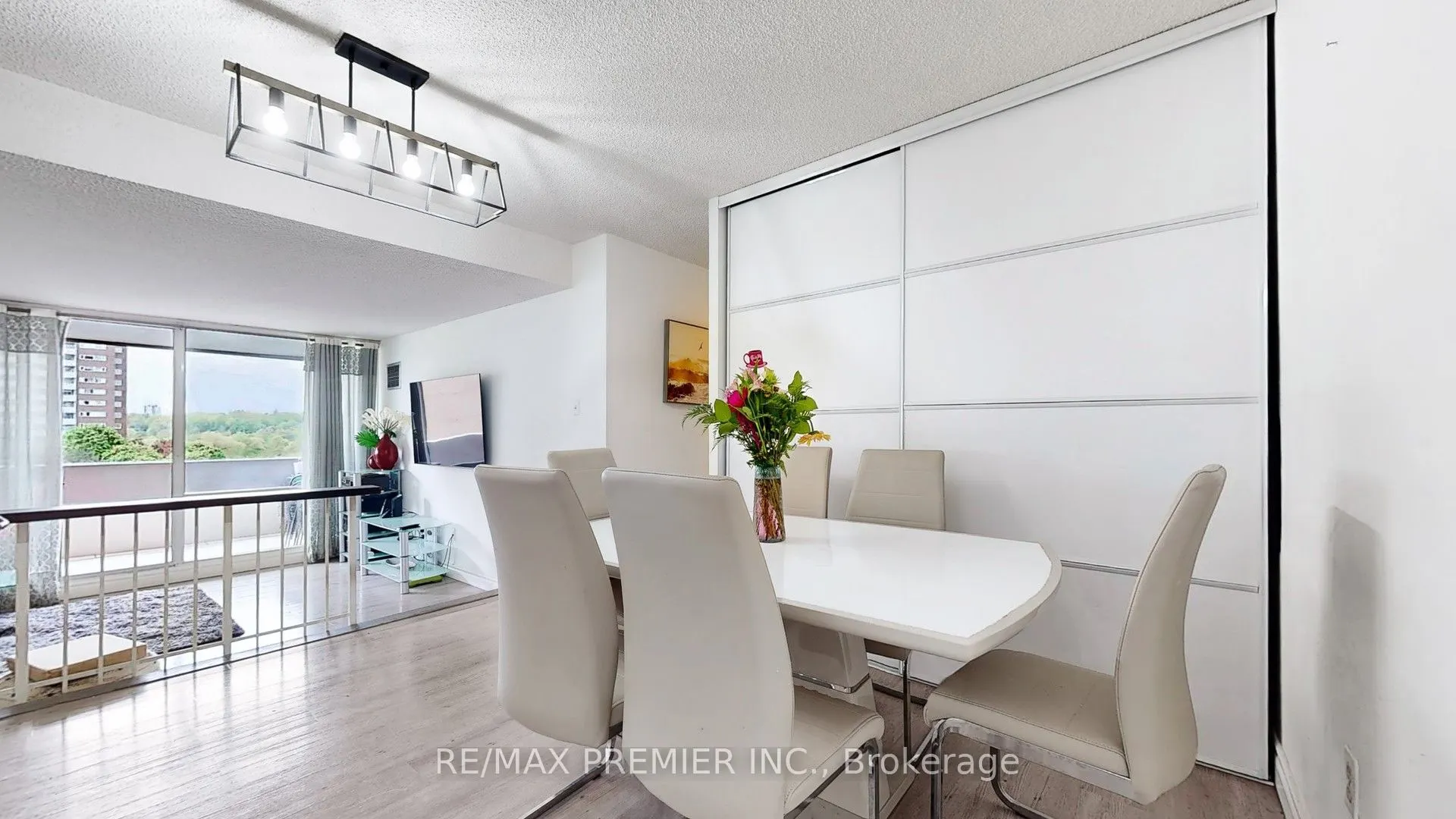 270 Scarlett Road, #710