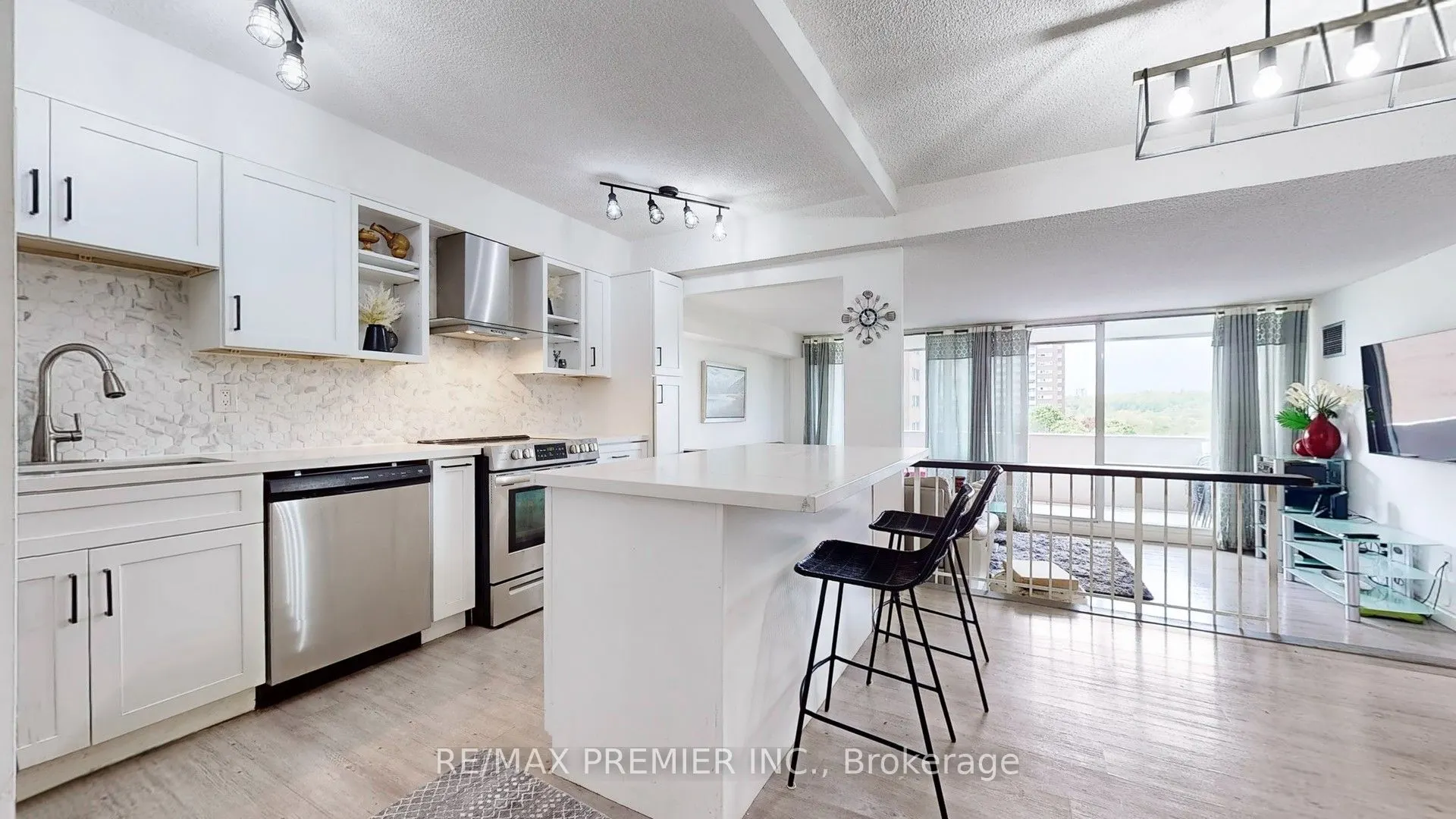 270 Scarlett Road, #710