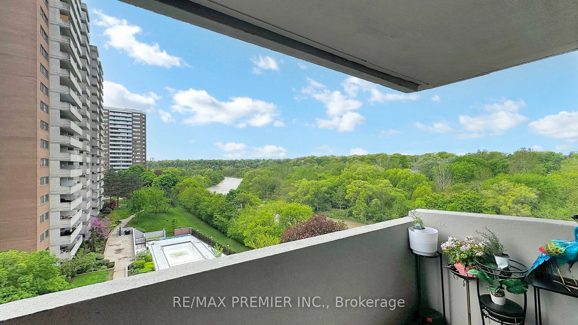 270 Scarlett Road, #710