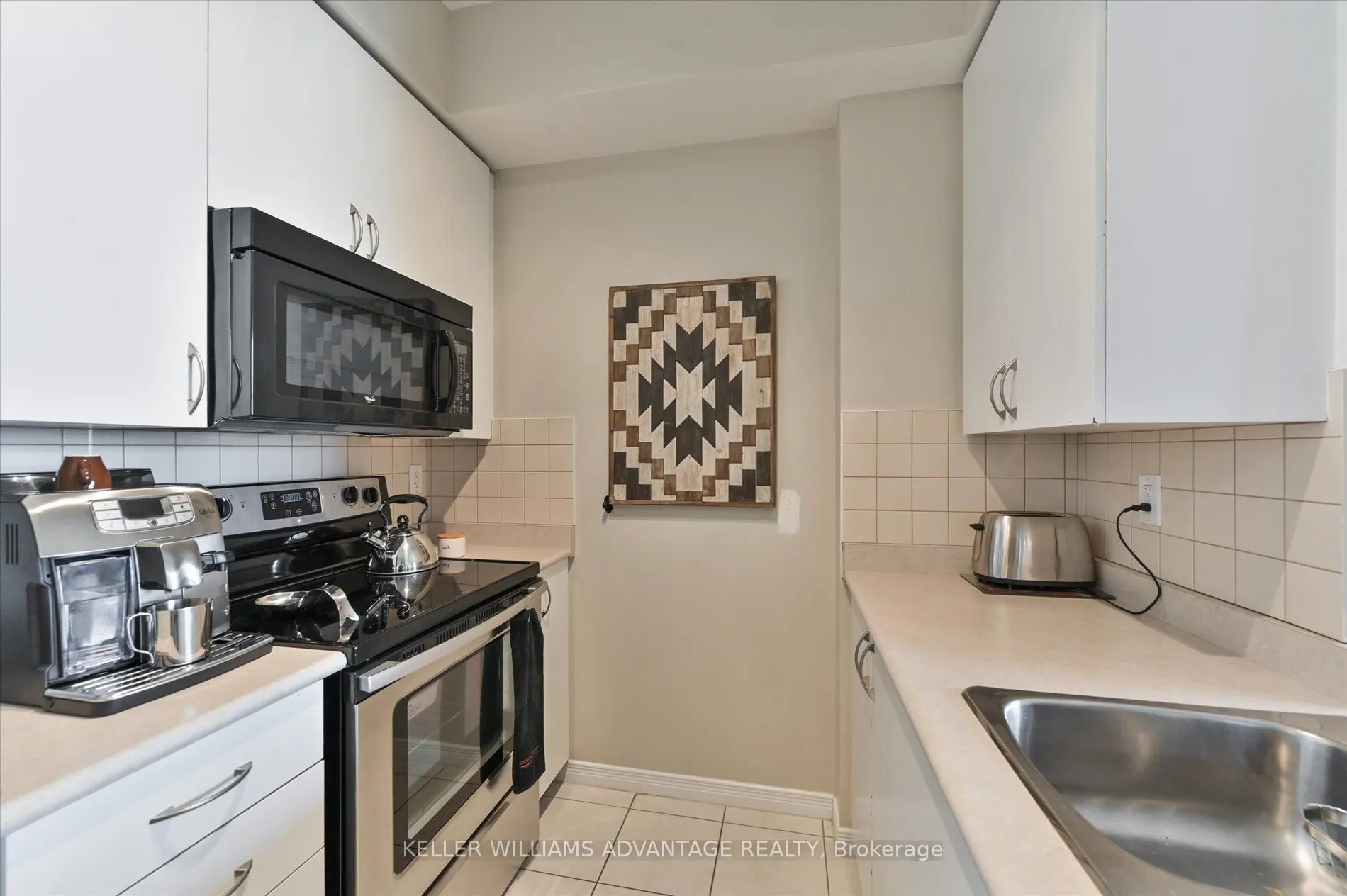 60 Heintzman Street, #1911