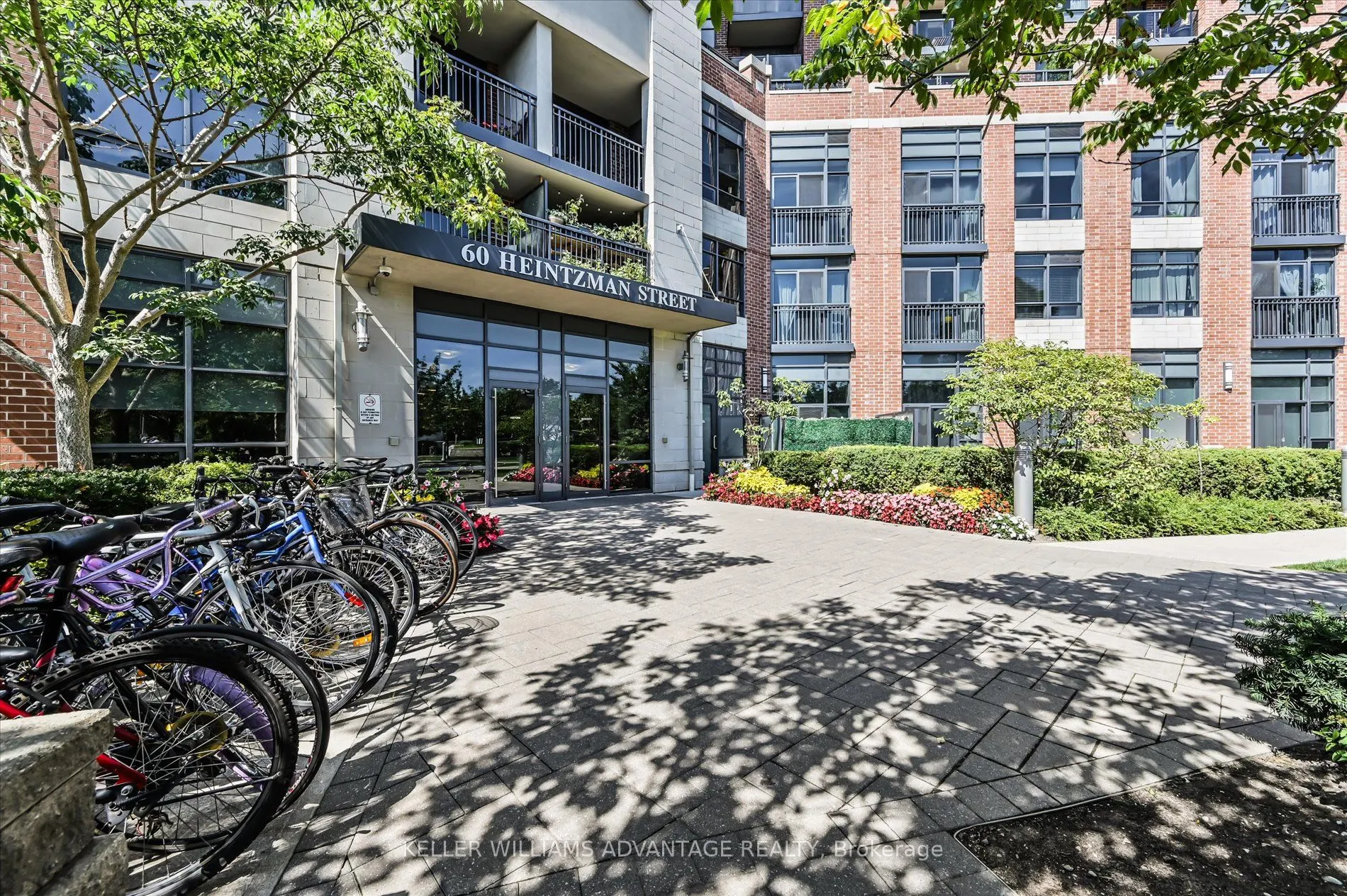 60 Heintzman Street, #1911