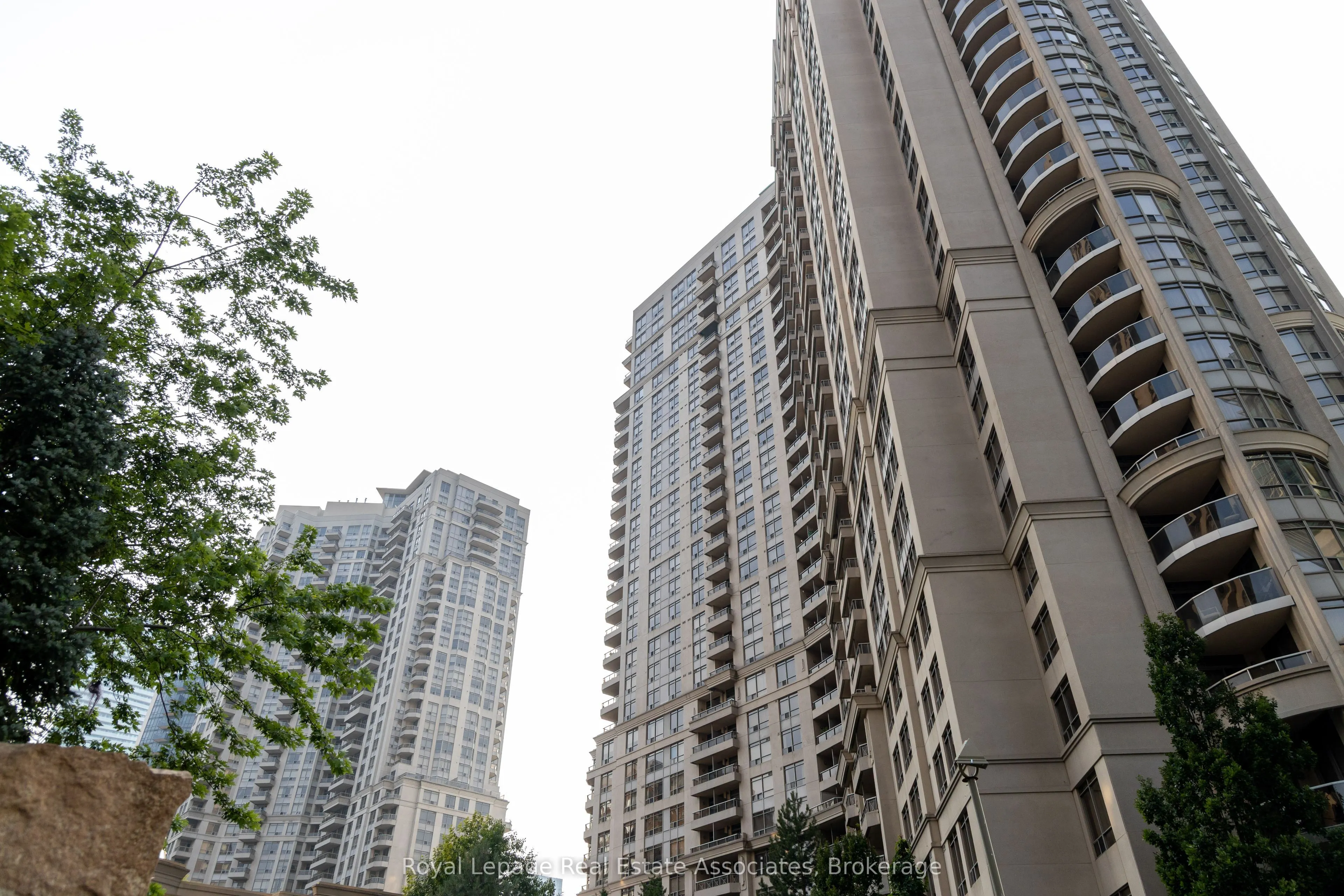 3888 Duke Of York Boulevard, #1736