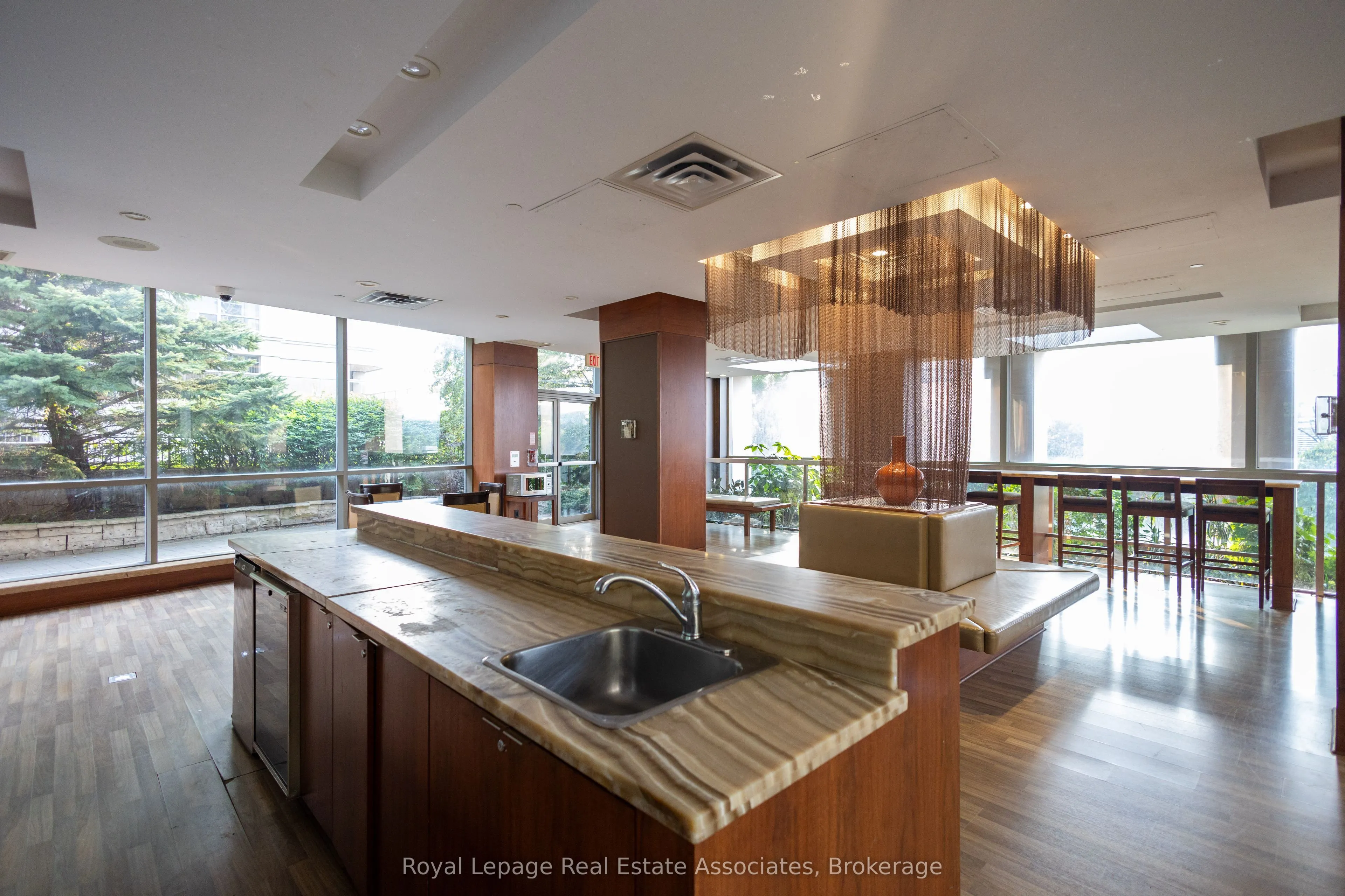 3888 Duke Of York Boulevard, #1736