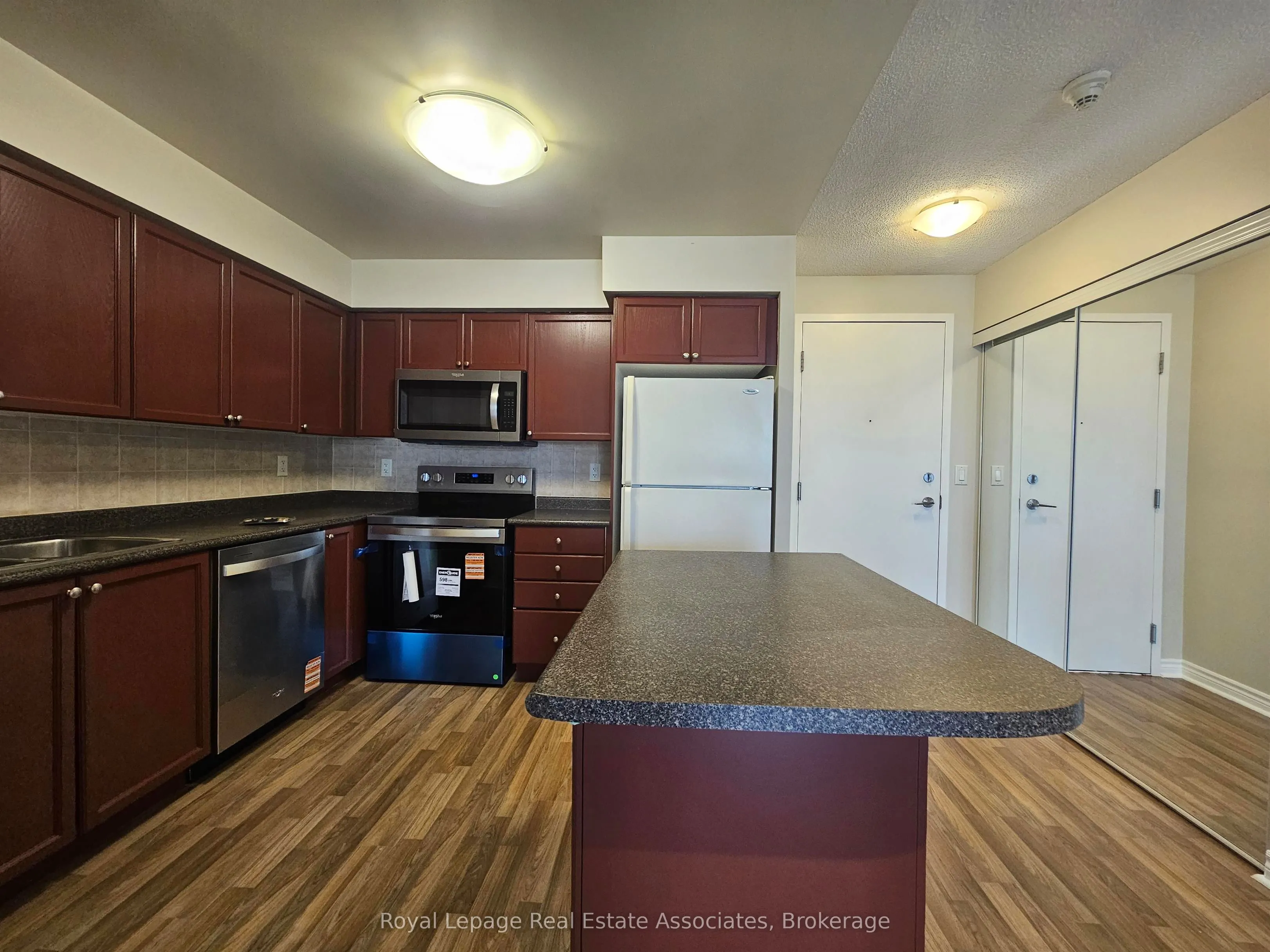 3888 Duke Of York Boulevard, #1736