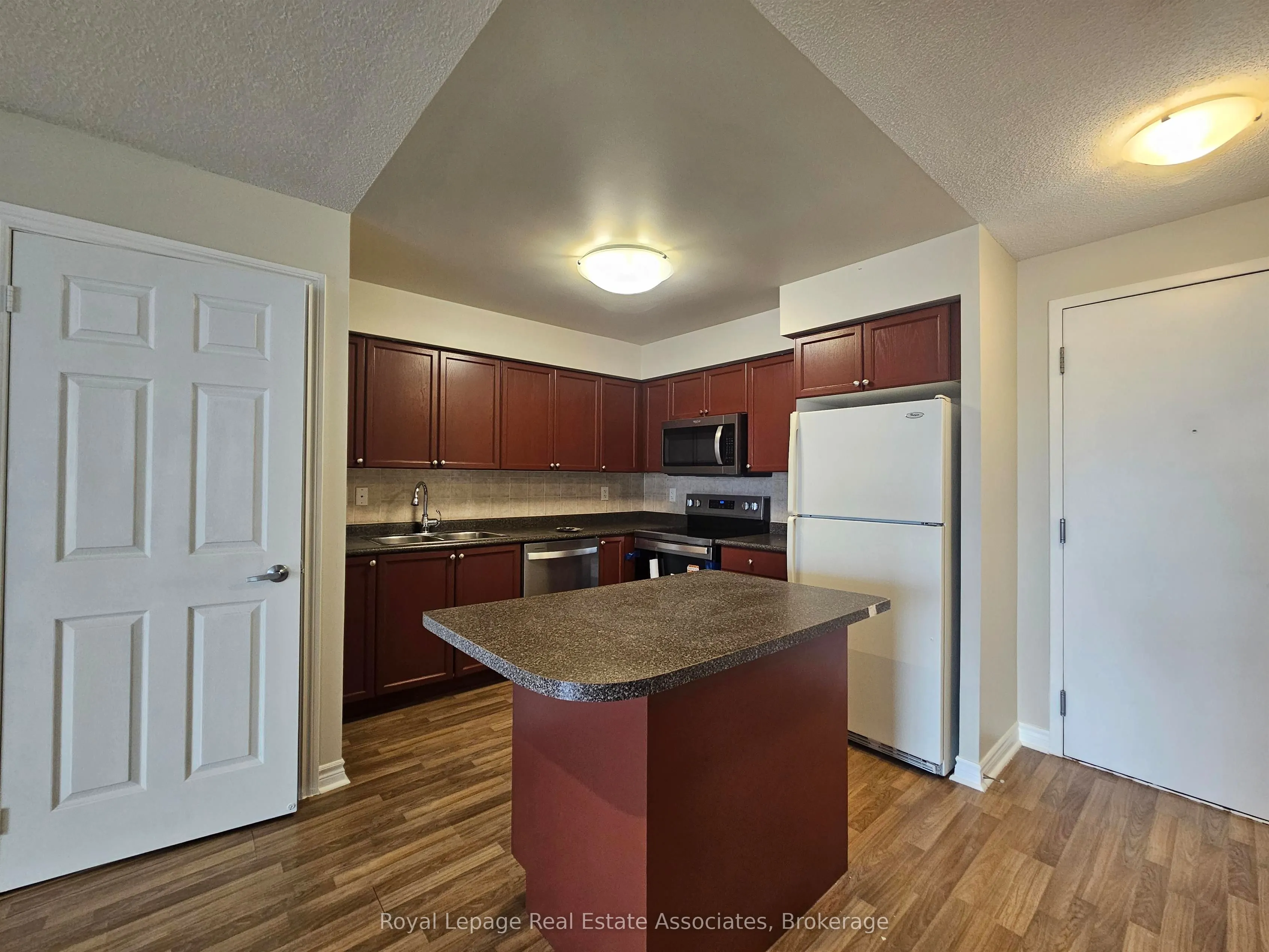 3888 Duke Of York Boulevard, #1736