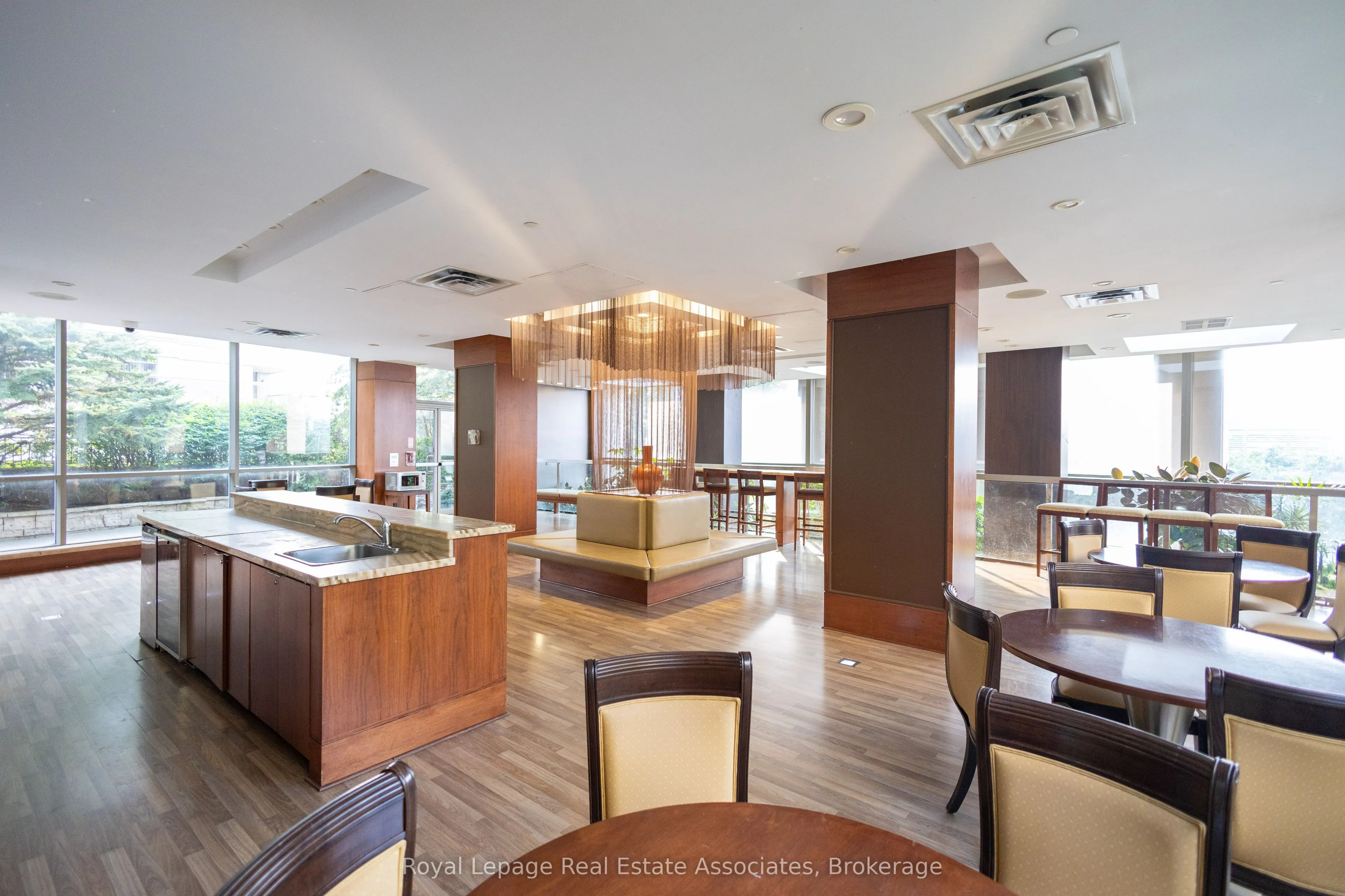 3888 Duke Of York Boulevard, #1736