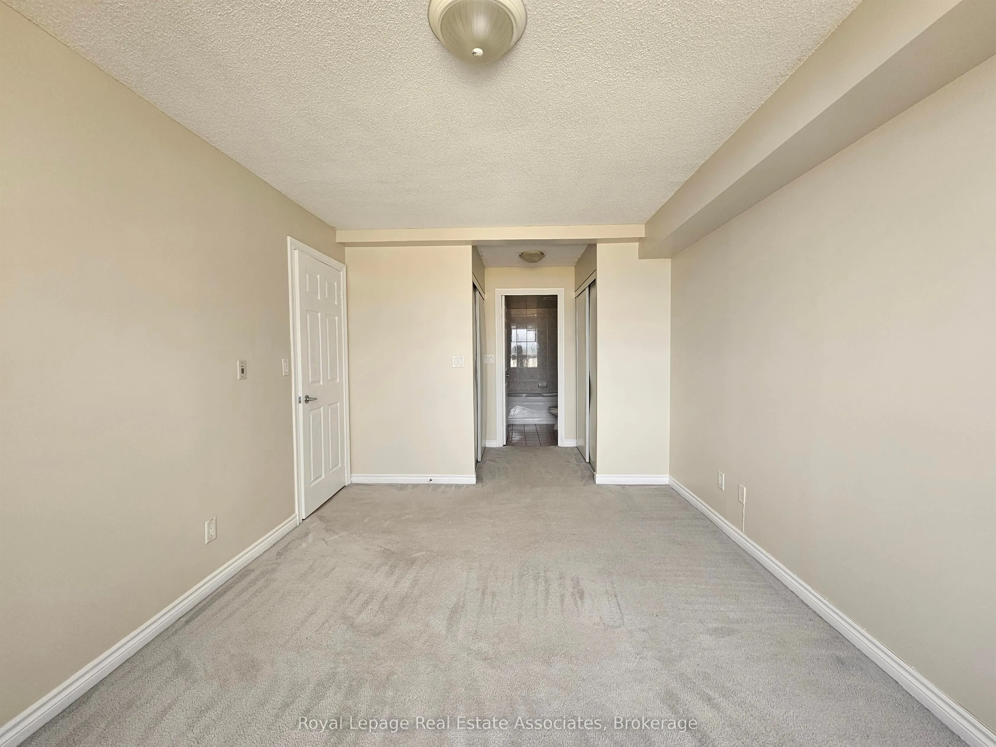3888 Duke Of York Boulevard, #1736